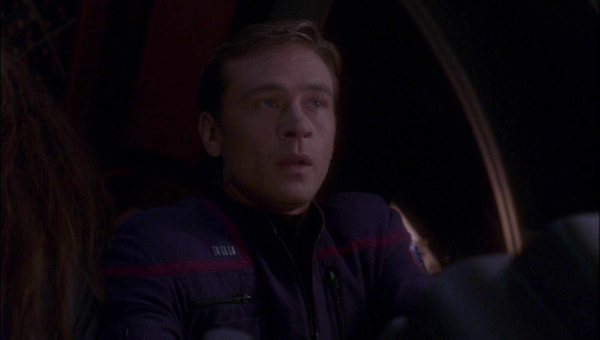 ariane179254_Enterprise_1x01-1x02_BrokenBow_5171.jpg