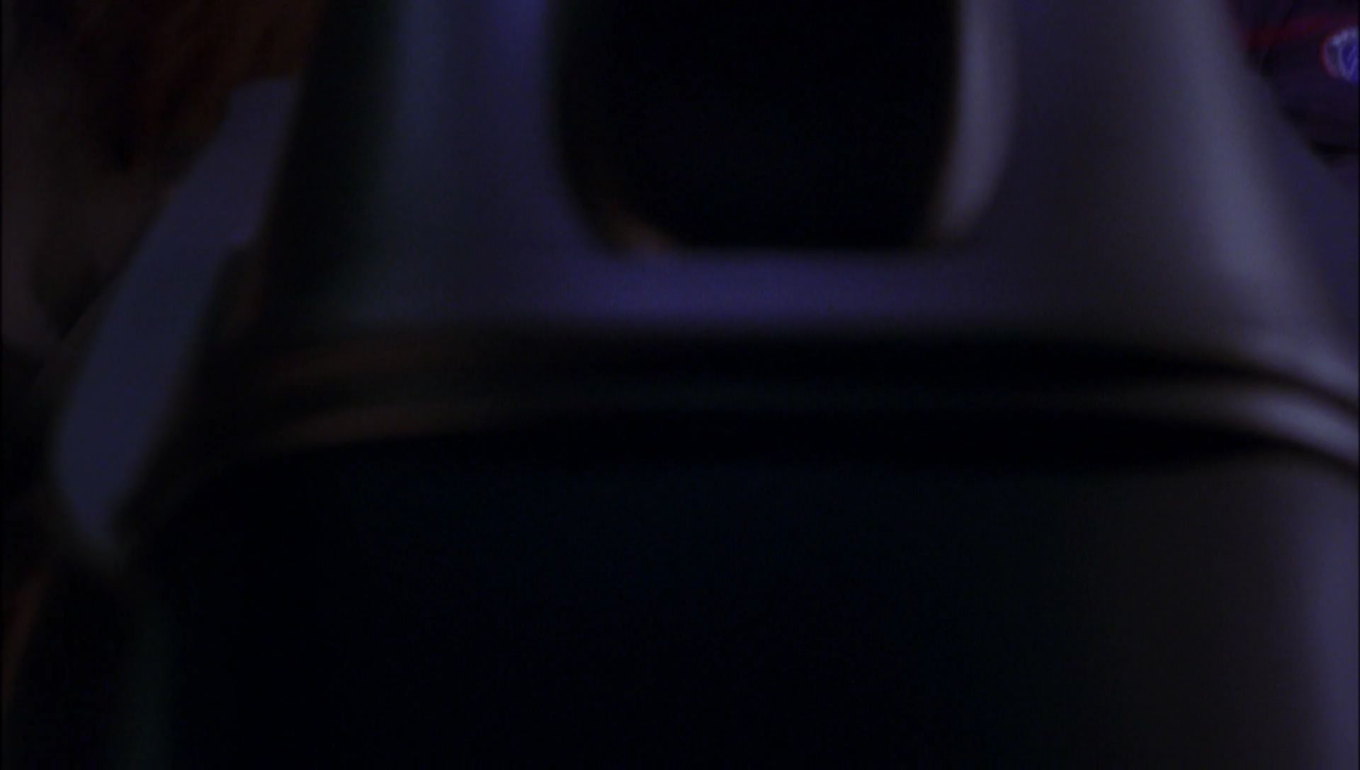 ariane179254_Enterprise_1x01-1x02_BrokenBow_5189.jpg