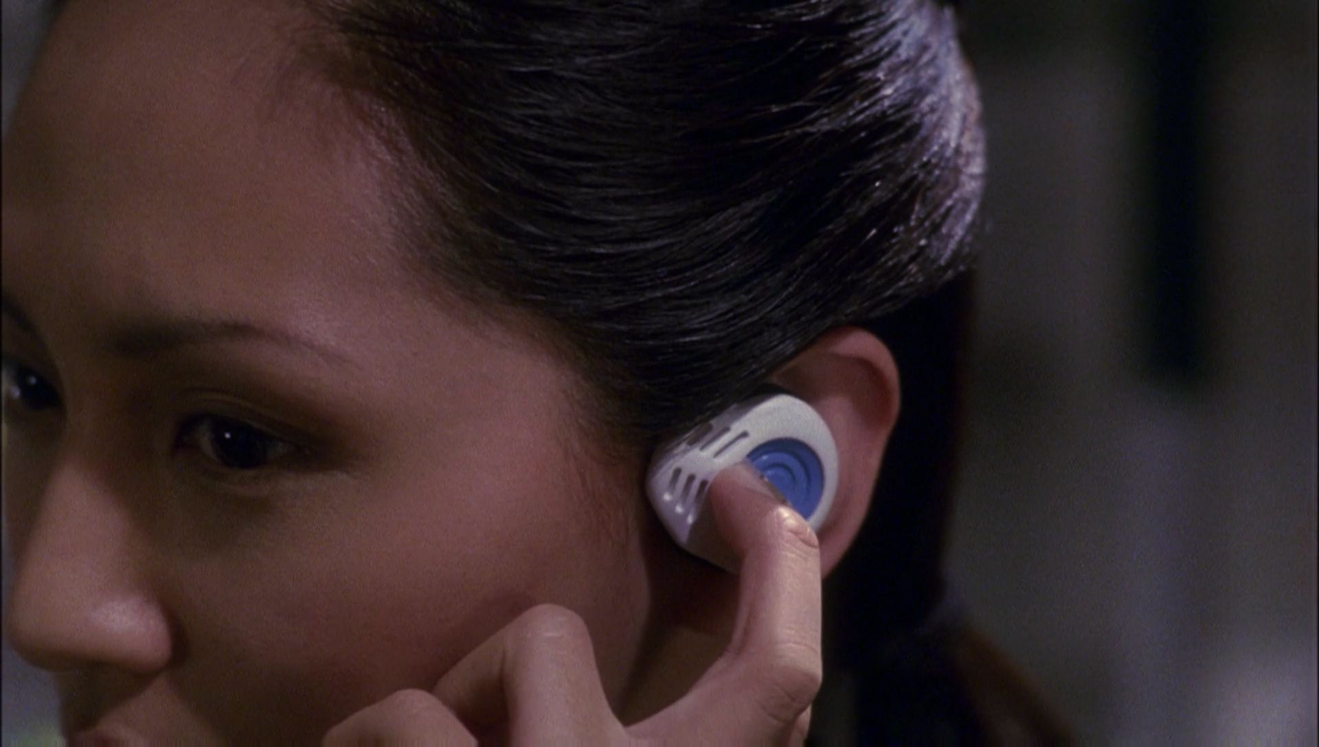 ariane179254_Enterprise_1x01-1x02_BrokenBow_5228.jpg