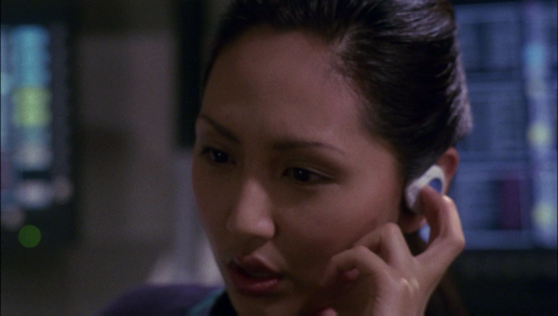 ariane179254_Enterprise_1x01-1x02_BrokenBow_5235.jpg