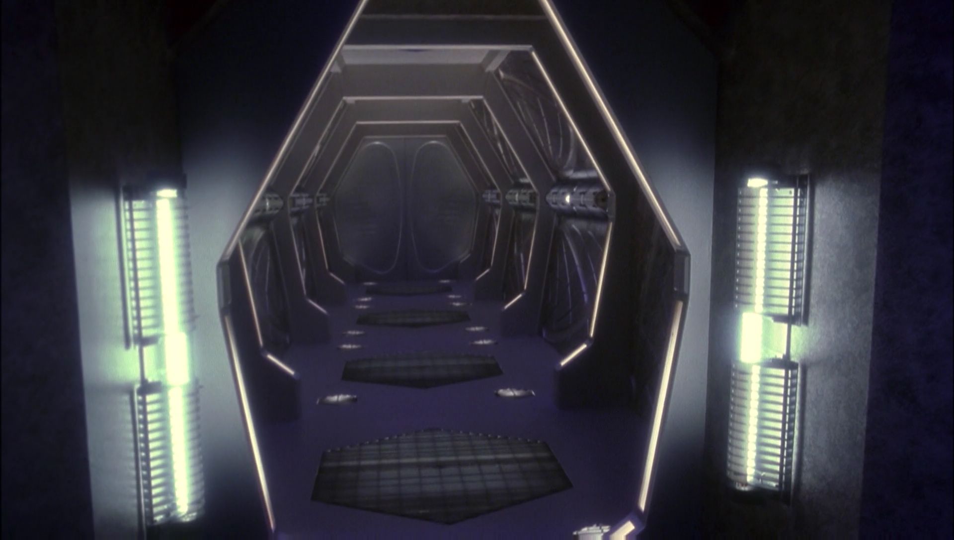 ariane179254_Enterprise_1x01-1x02_BrokenBow_5291.jpg