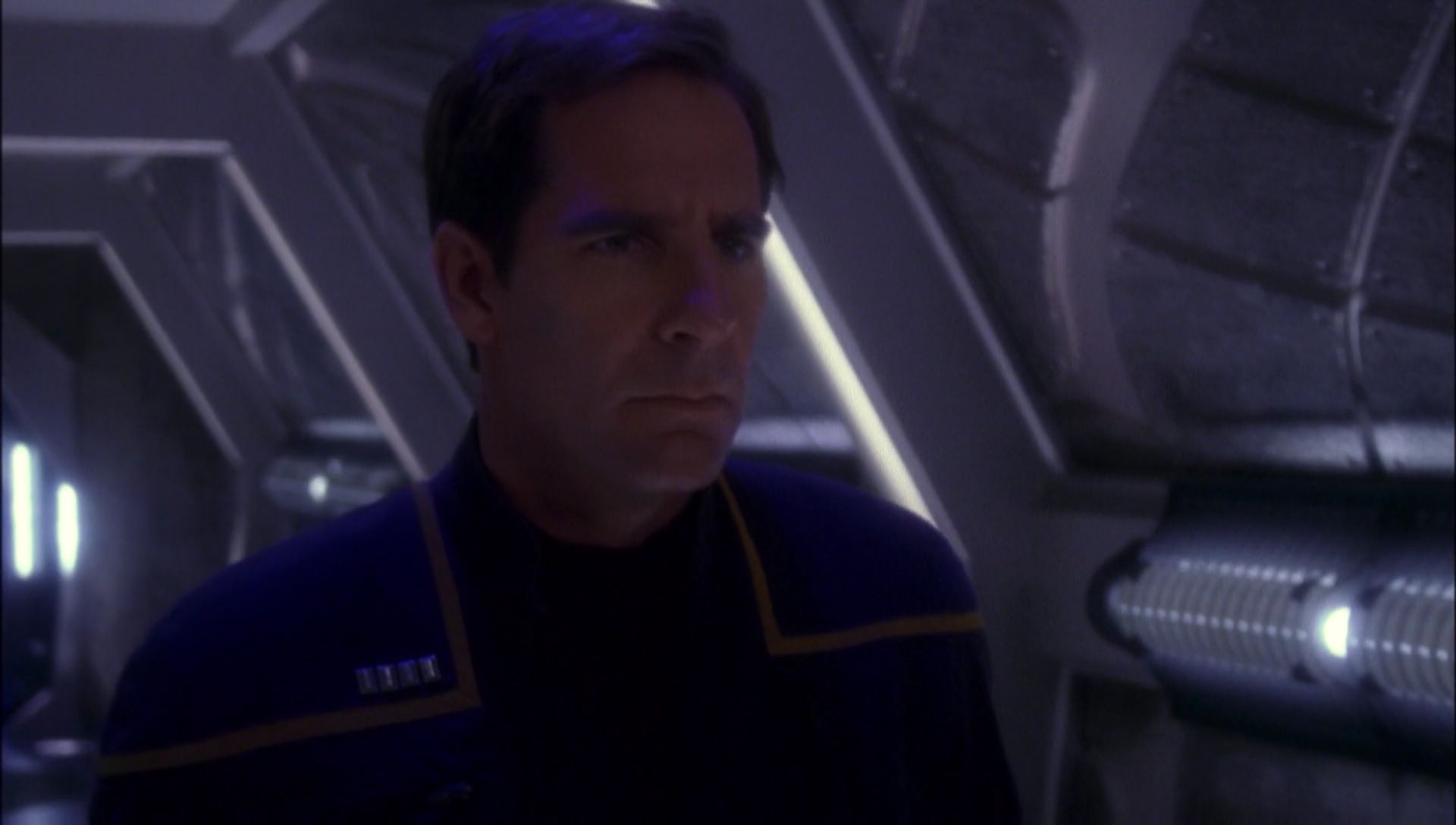 ariane179254_Enterprise_1x01-1x02_BrokenBow_5320.jpg