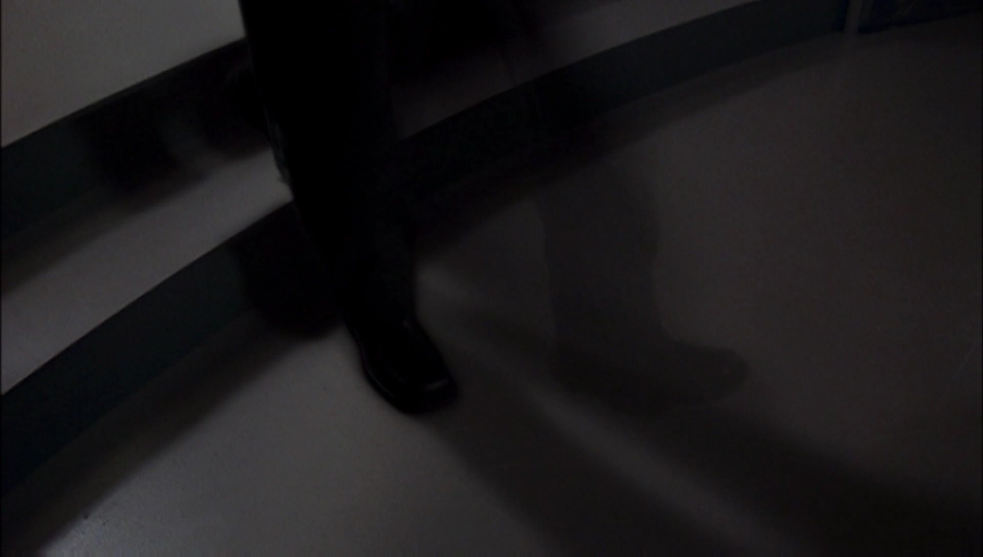 ariane179254_Enterprise_1x01-1x02_BrokenBow_5358.jpg