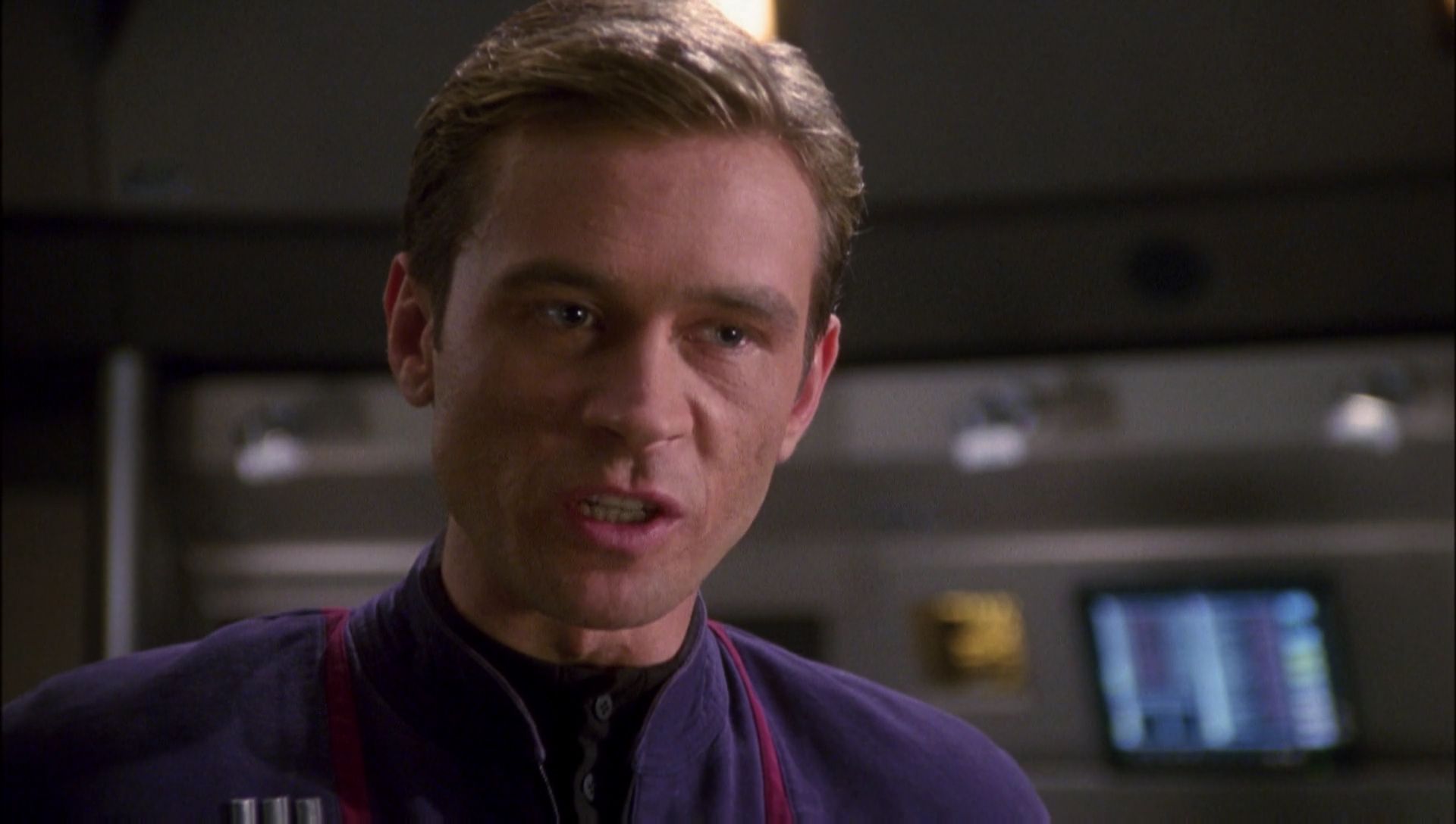 ariane179254_Enterprise_1x01-1x02_BrokenBow_5399.jpg