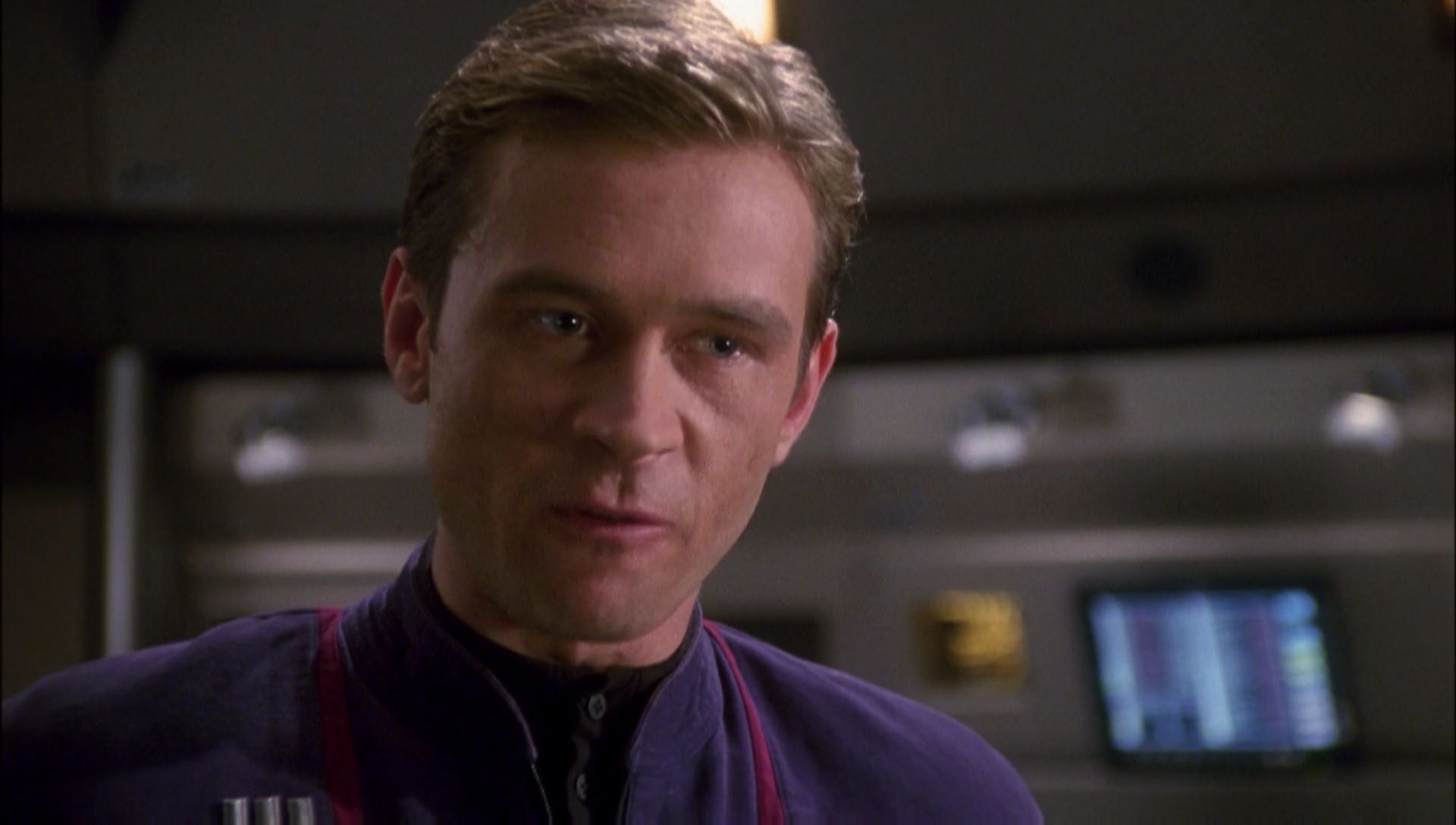 ariane179254_Enterprise_1x01-1x02_BrokenBow_5400.jpg