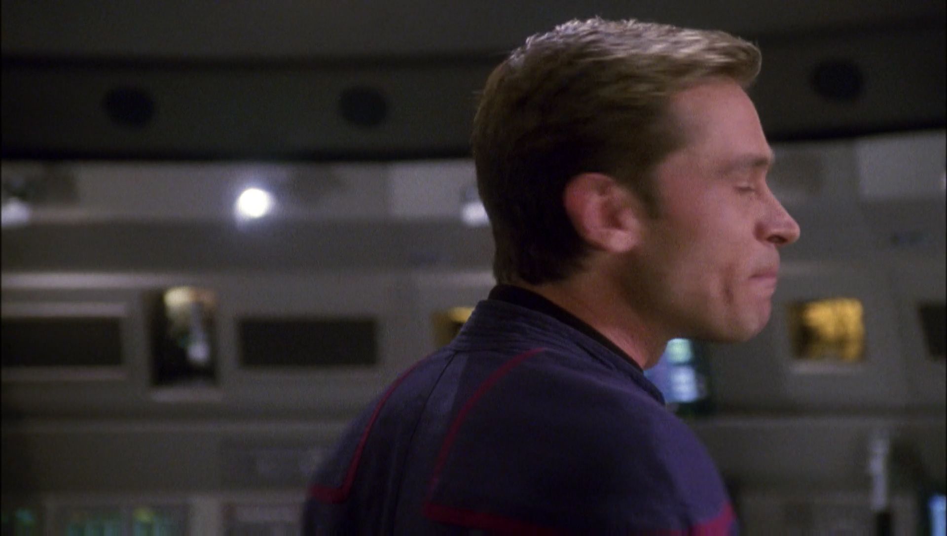 ariane179254_Enterprise_1x01-1x02_BrokenBow_5422.jpg