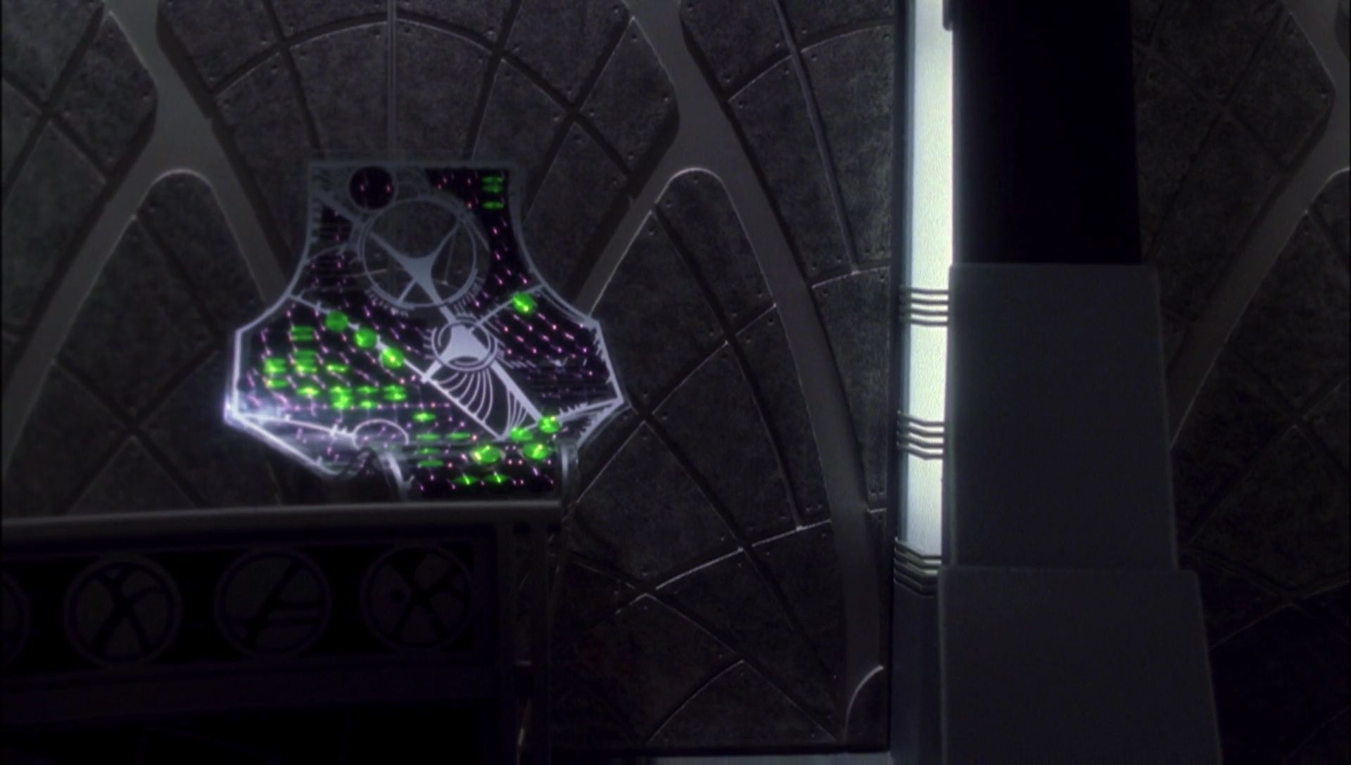 ariane179254_Enterprise_1x01-1x02_BrokenBow_5451.jpg