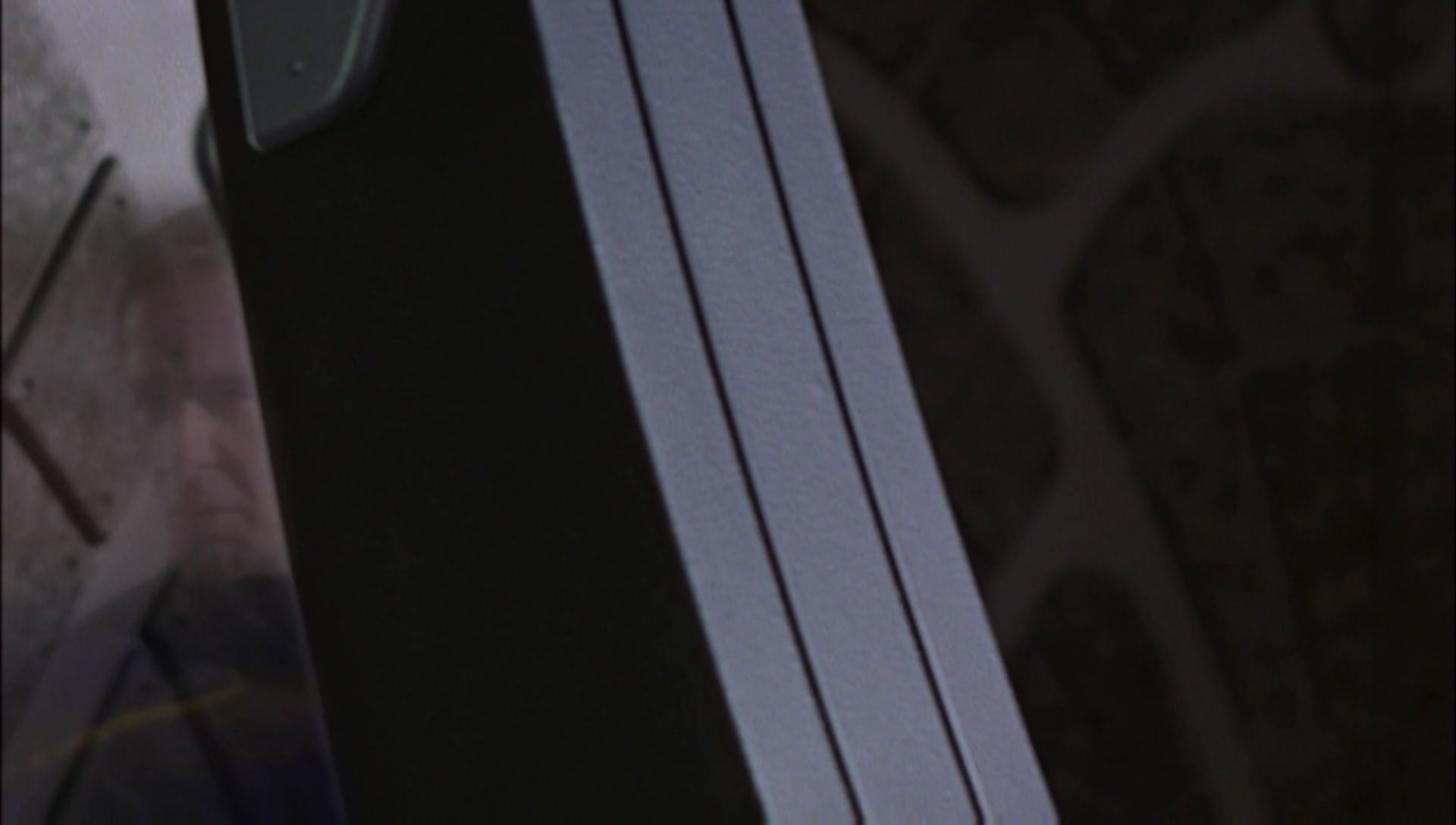 ariane179254_Enterprise_1x01-1x02_BrokenBow_5497.jpg