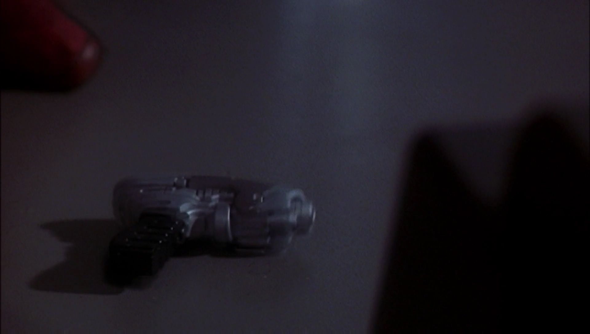 ariane179254_Enterprise_1x01-1x02_BrokenBow_5568.jpg