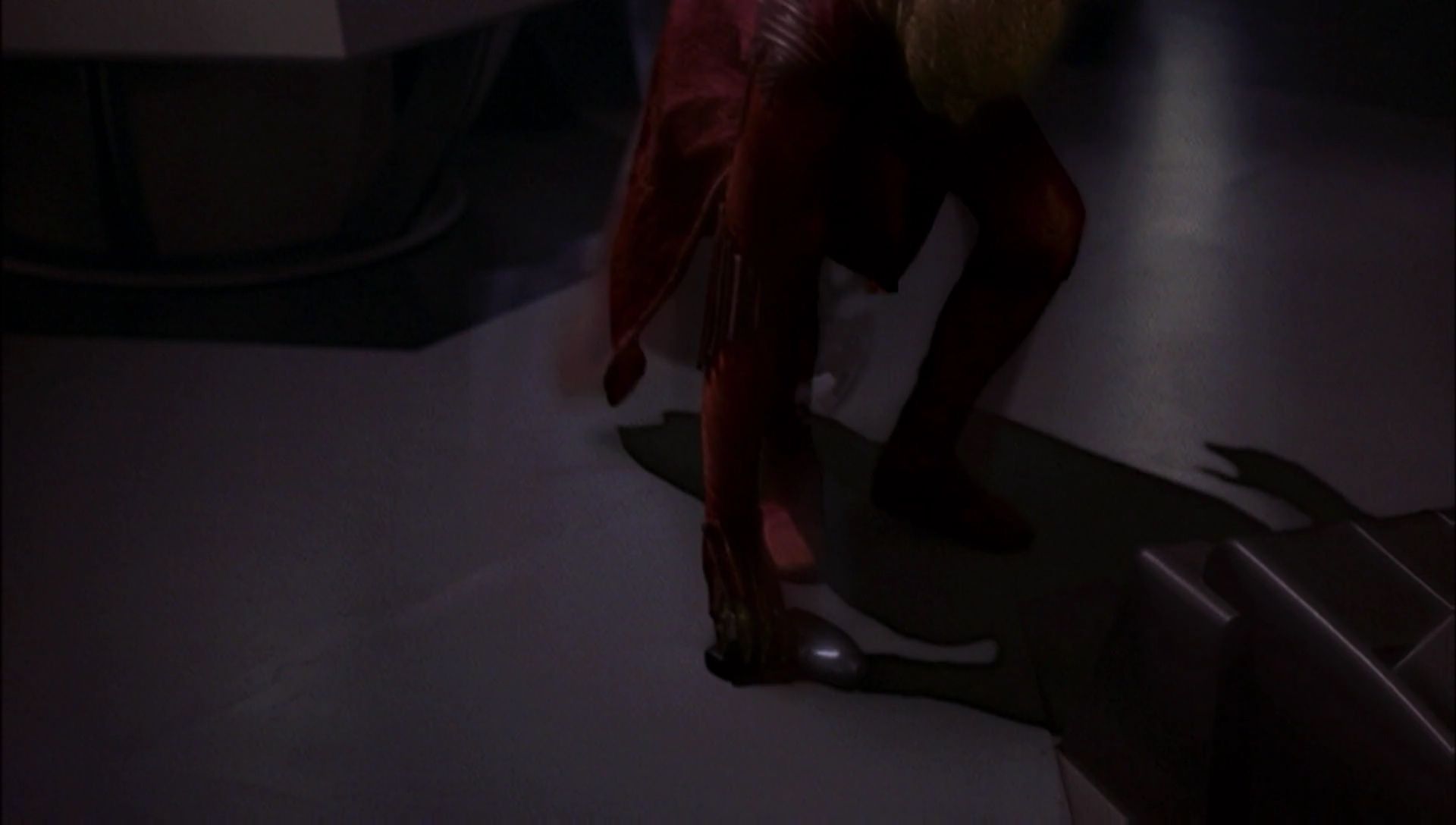 ariane179254_Enterprise_1x01-1x02_BrokenBow_5570.jpg
