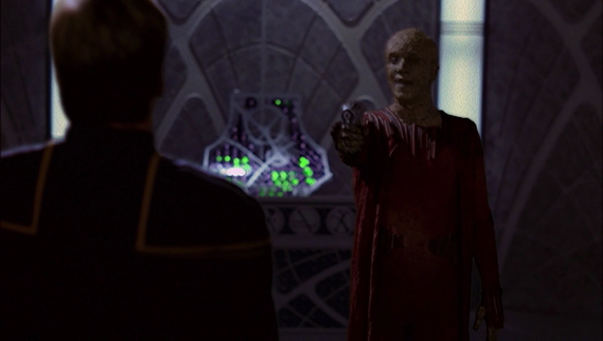 ariane179254_Enterprise_1x01-1x02_BrokenBow_5584.jpg