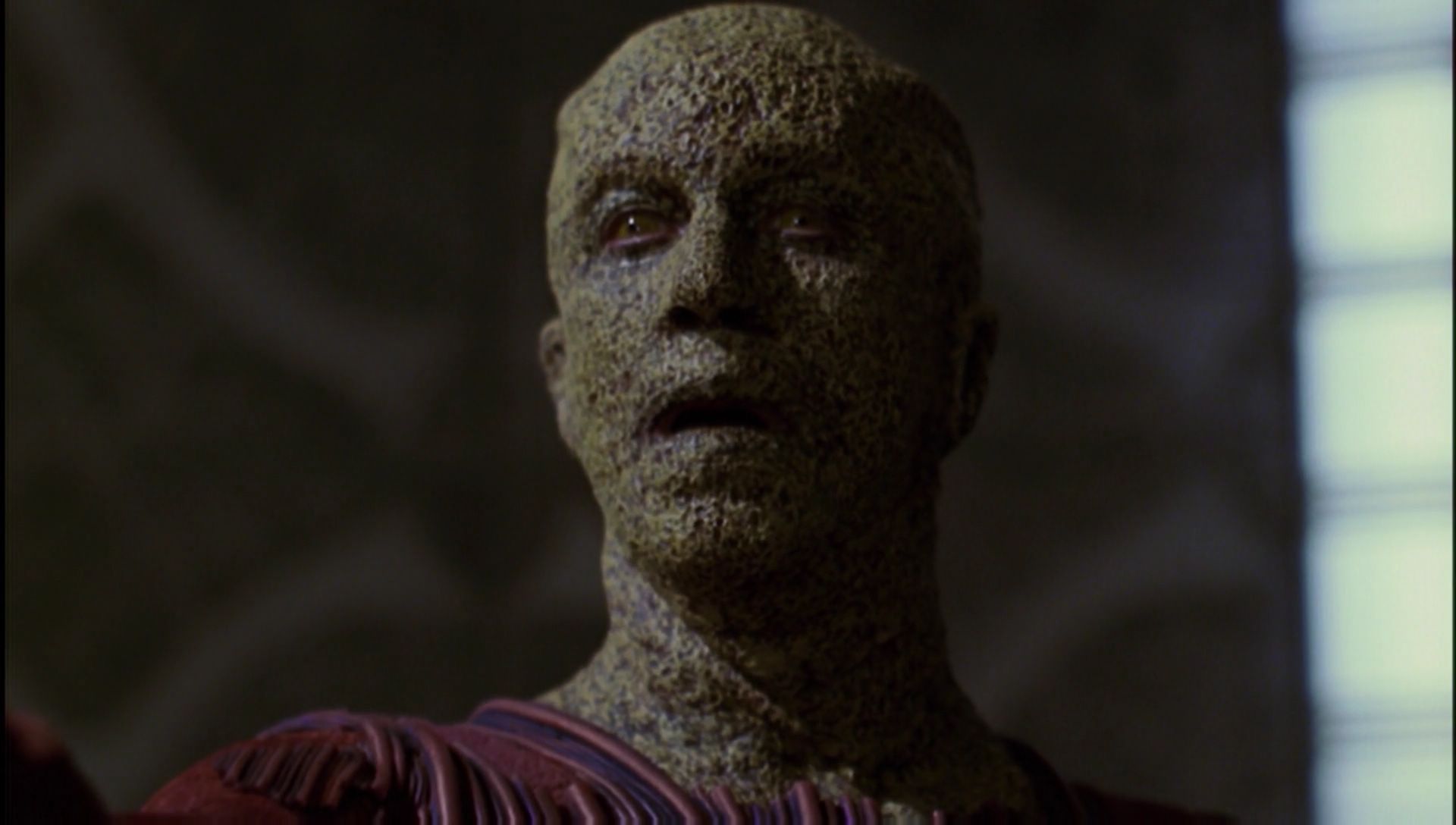 ariane179254_Enterprise_1x01-1x02_BrokenBow_5608.jpg