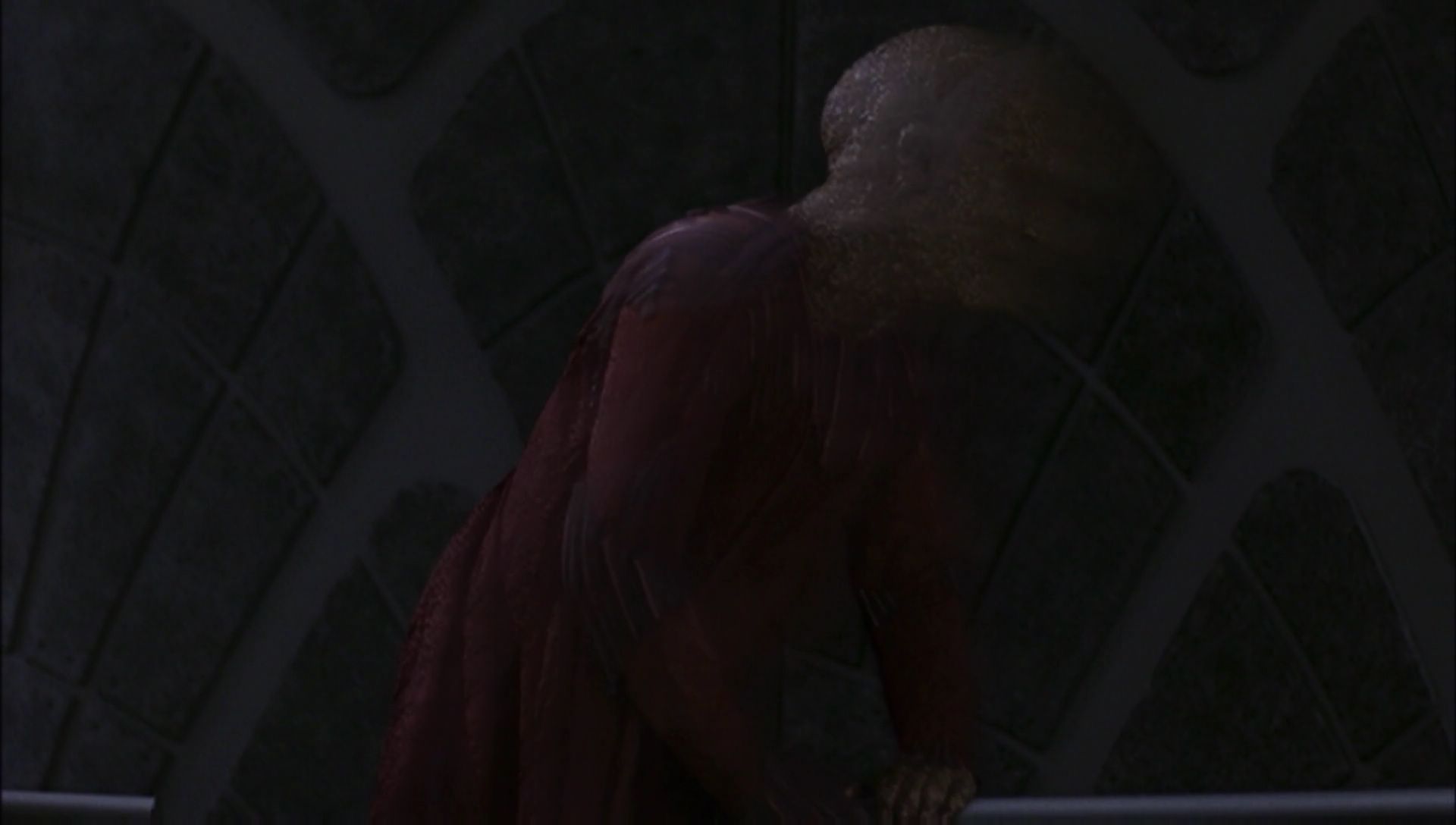 ariane179254_Enterprise_1x01-1x02_BrokenBow_5623.jpg