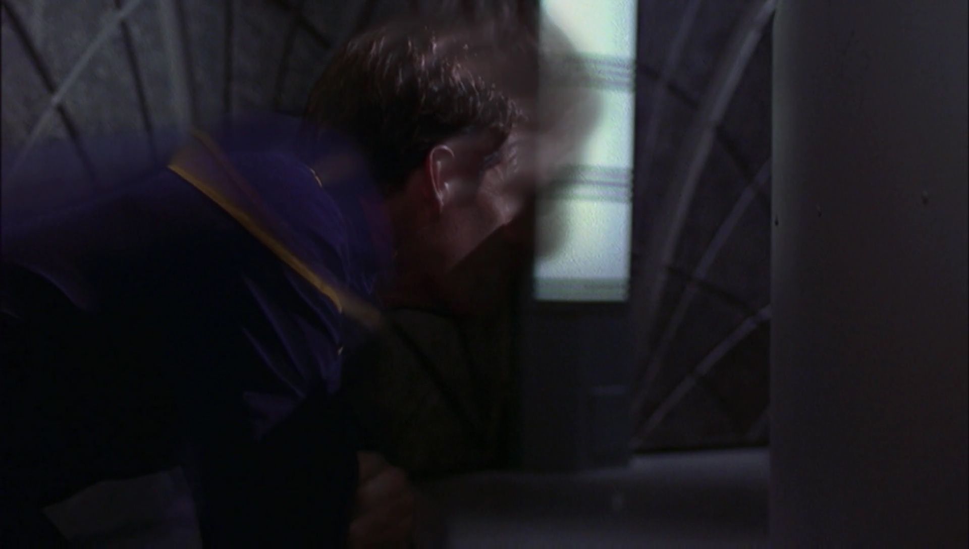 ariane179254_Enterprise_1x01-1x02_BrokenBow_5630.jpg