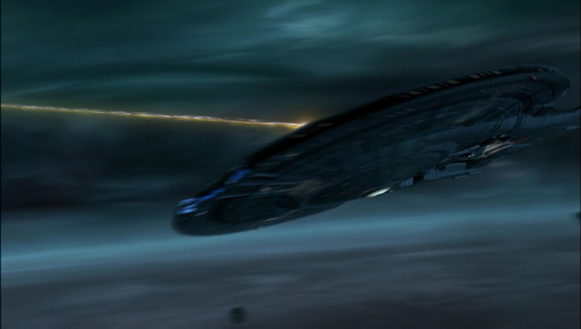 ariane179254_Enterprise_1x01-1x02_BrokenBow_5671.jpg