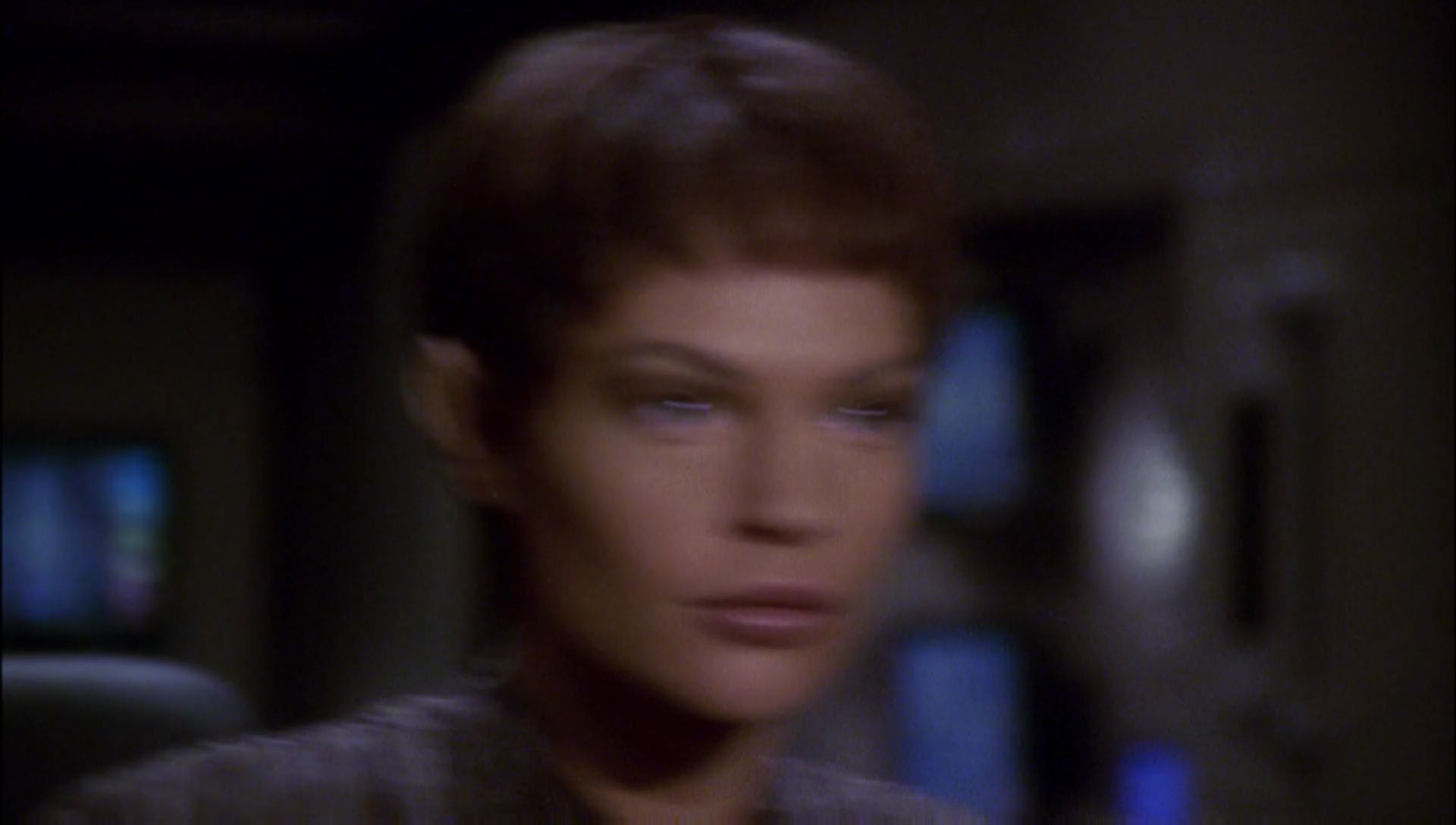 ariane179254_Enterprise_1x01-1x02_BrokenBow_5685.jpg