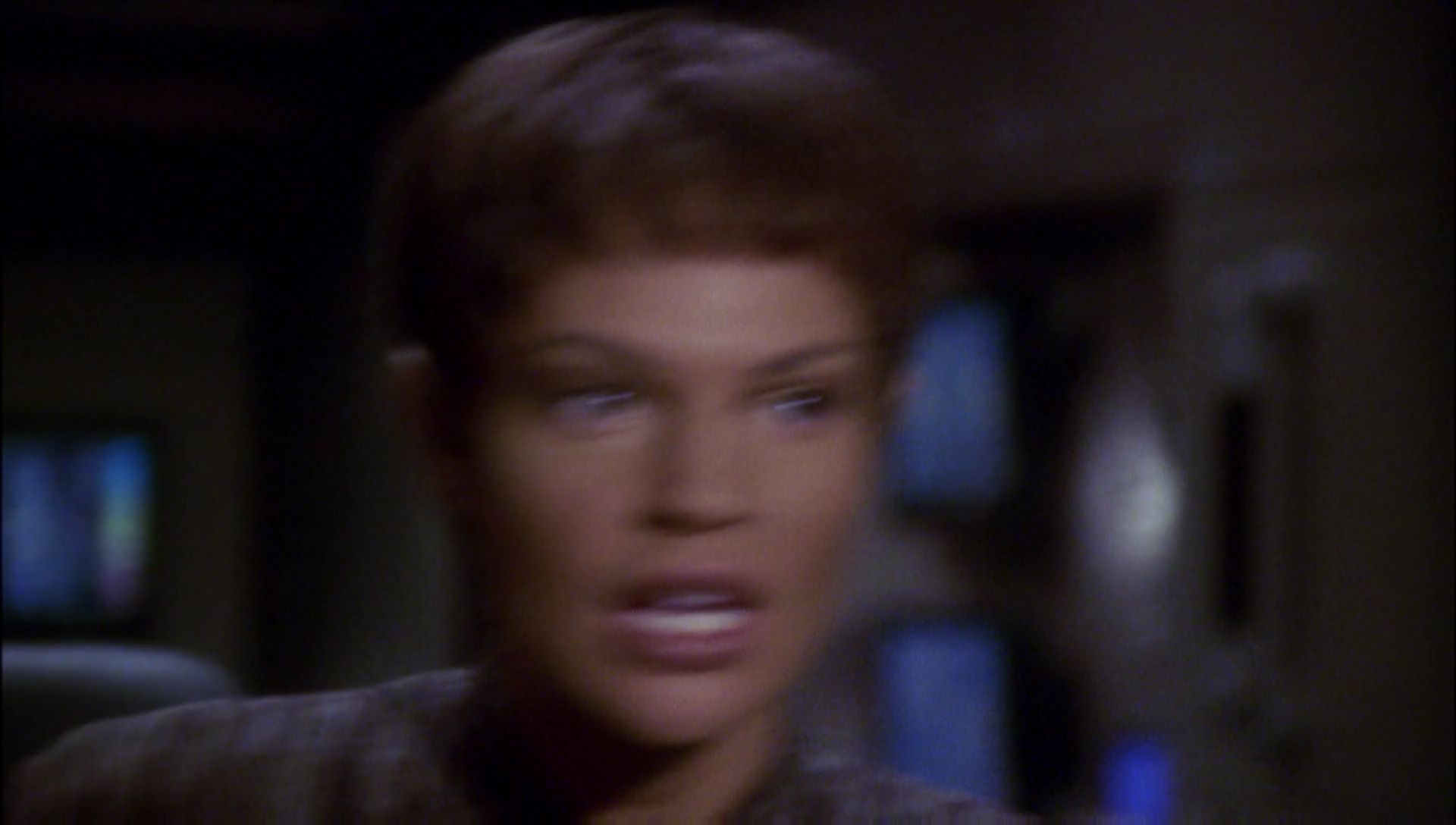 ariane179254_Enterprise_1x01-1x02_BrokenBow_5686.jpg