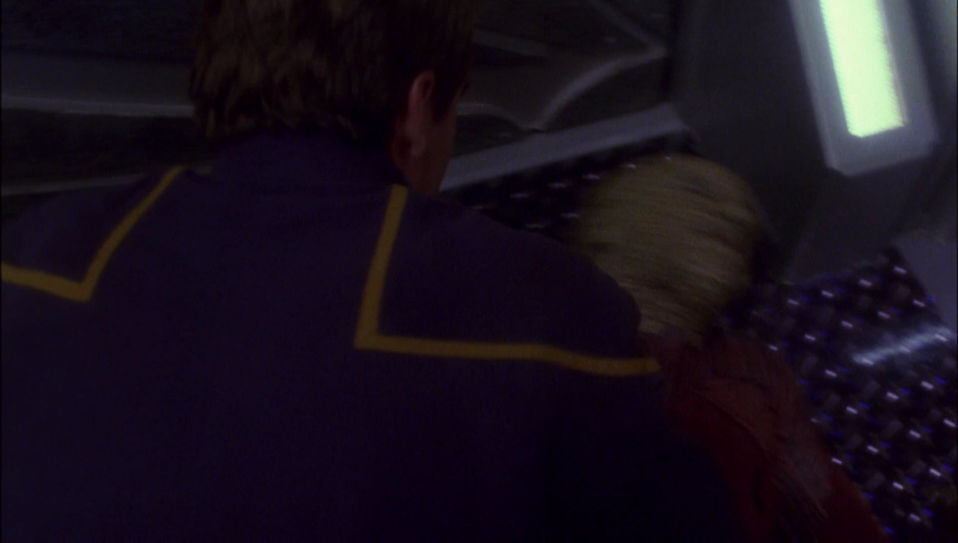 ariane179254_Enterprise_1x01-1x02_BrokenBow_5712.jpg