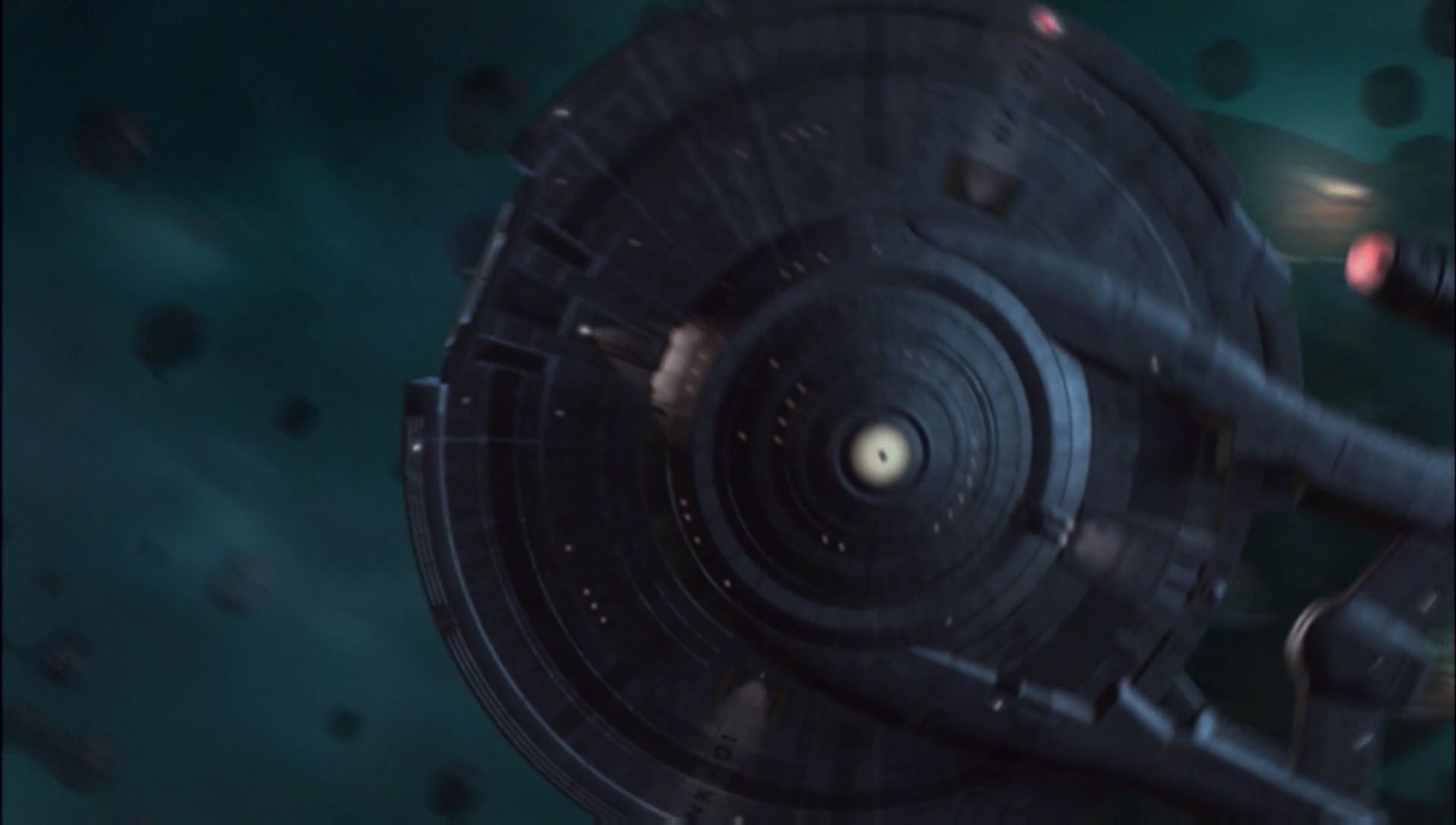 ariane179254_Enterprise_1x01-1x02_BrokenBow_5741.jpg