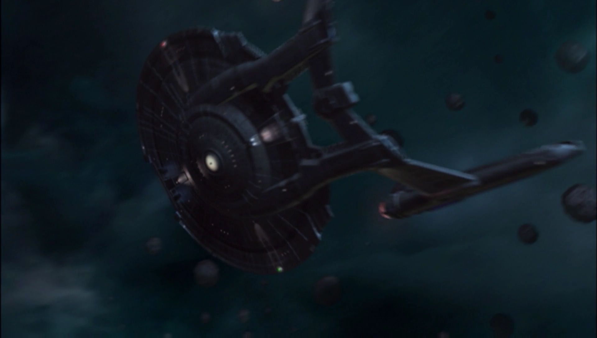 ariane179254_Enterprise_1x01-1x02_BrokenBow_5742.jpg