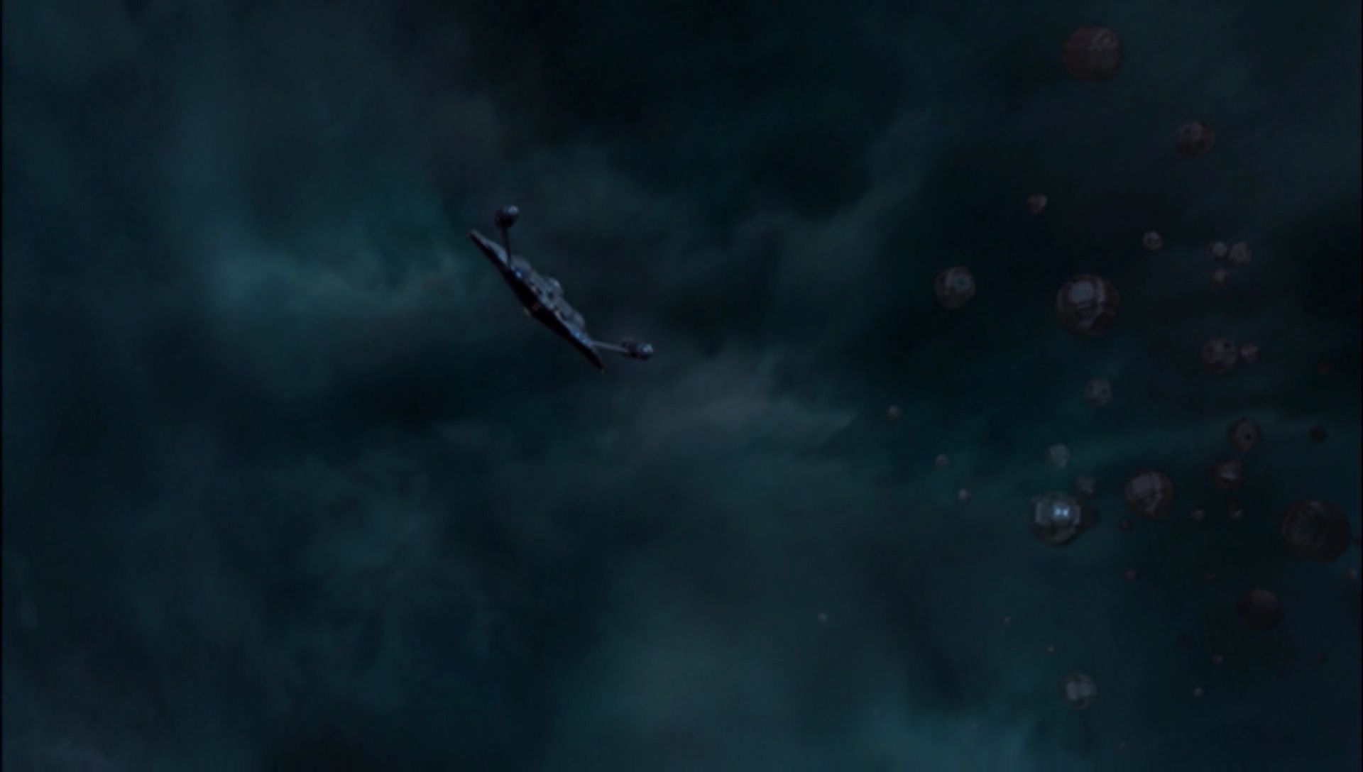 ariane179254_Enterprise_1x01-1x02_BrokenBow_5744.jpg