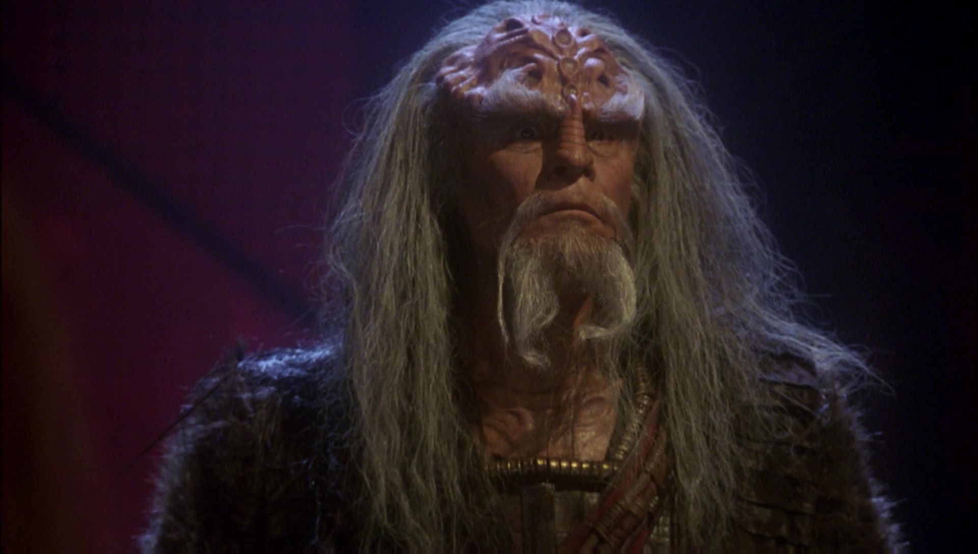 ariane179254_Enterprise_1x01-1x02_BrokenBow_5786.jpg