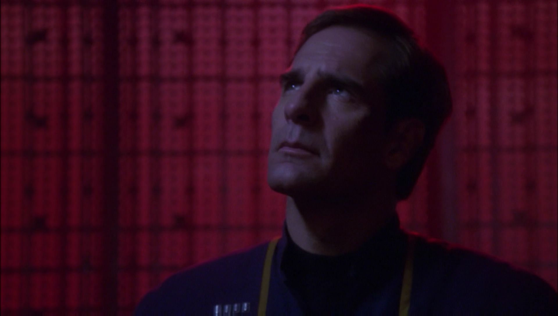ariane179254_Enterprise_1x01-1x02_BrokenBow_5792.jpg