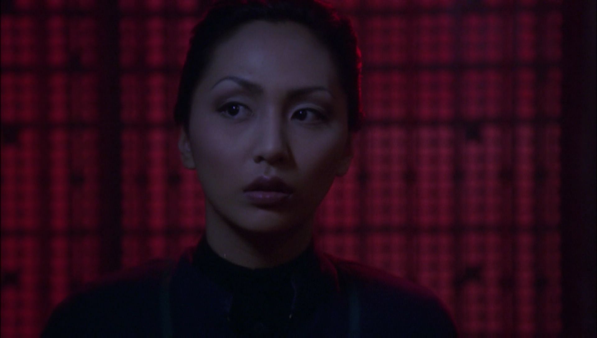 ariane179254_Enterprise_1x01-1x02_BrokenBow_5795.jpg