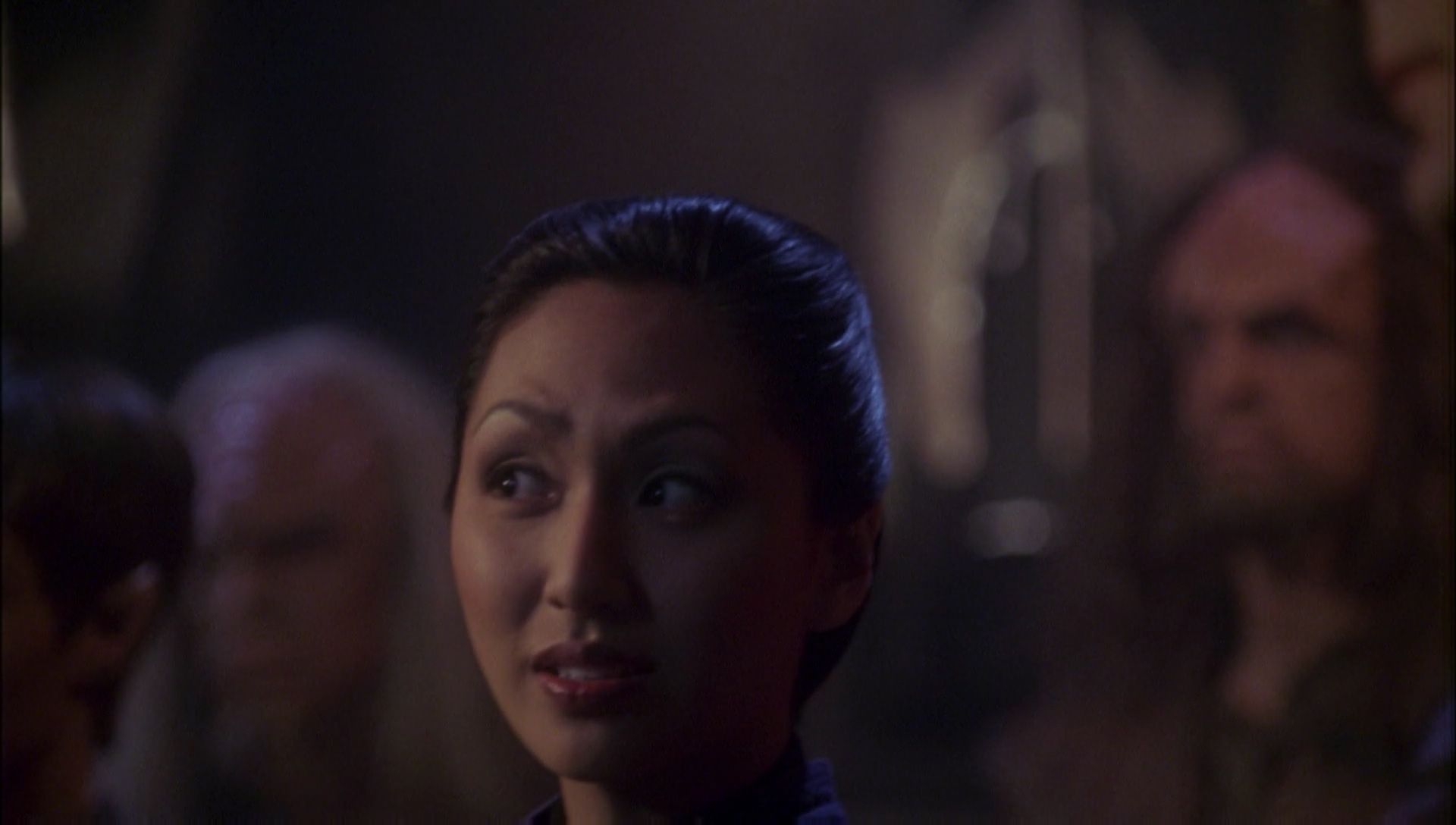 ariane179254_Enterprise_1x01-1x02_BrokenBow_5809.jpg