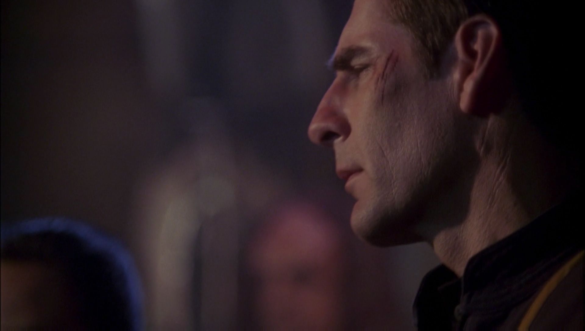 ariane179254_Enterprise_1x01-1x02_BrokenBow_5811.jpg