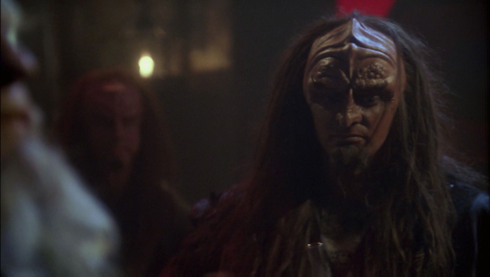 ariane179254_Enterprise_1x01-1x02_BrokenBow_5831.jpg
