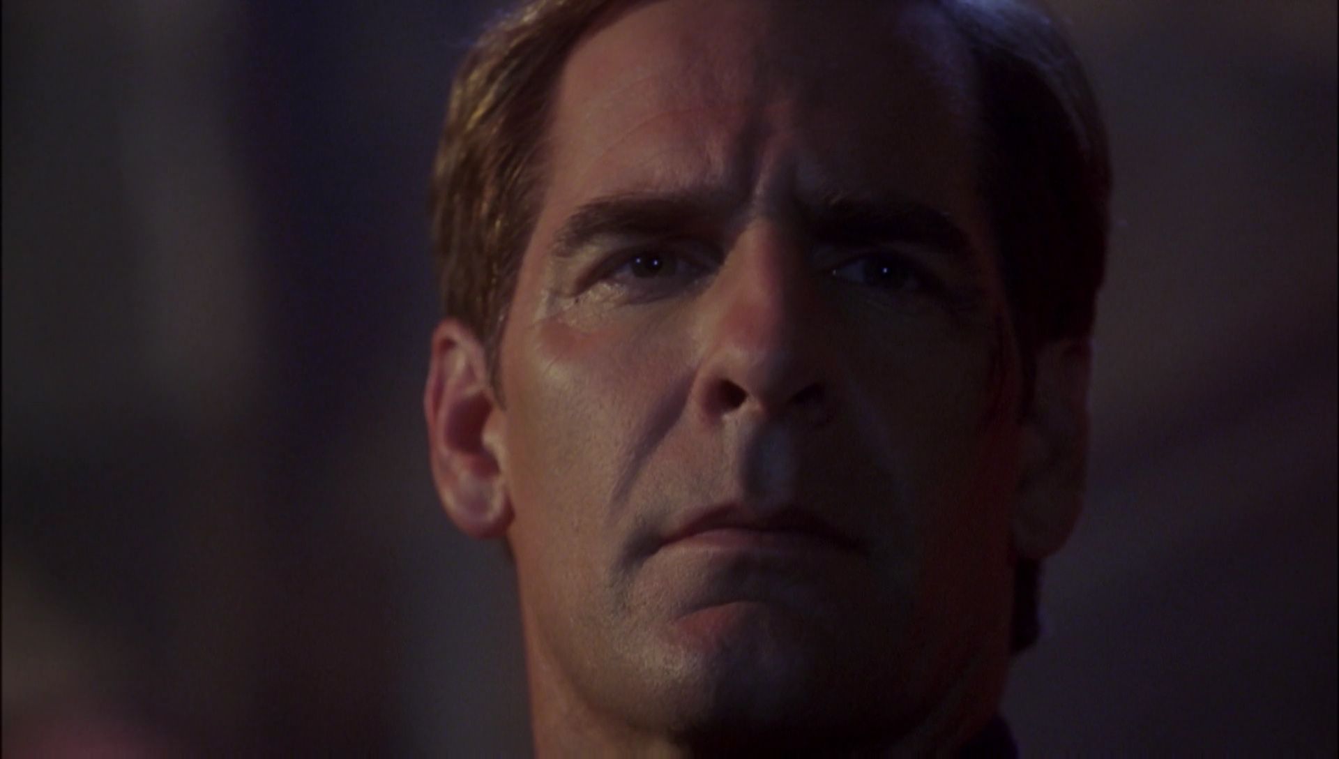 ariane179254_Enterprise_1x01-1x02_BrokenBow_5877.jpg