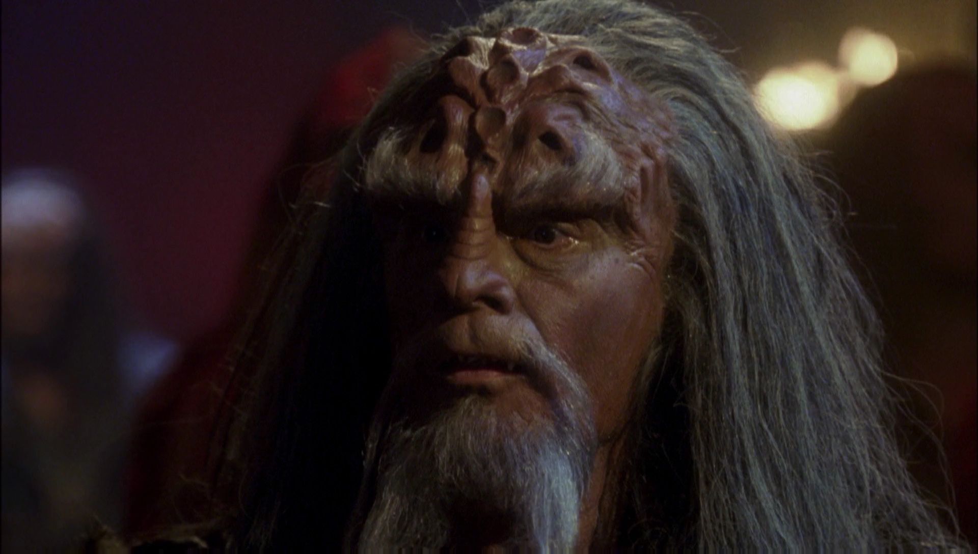 ariane179254_Enterprise_1x01-1x02_BrokenBow_5878.jpg