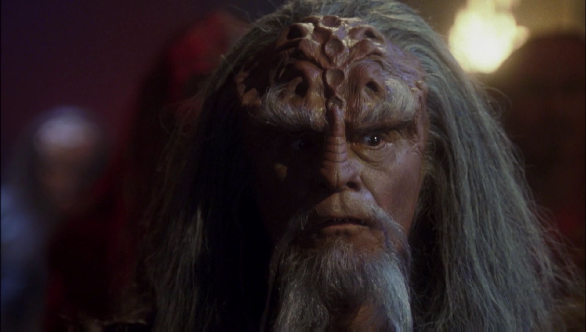 ariane179254_Enterprise_1x01-1x02_BrokenBow_5885.jpg