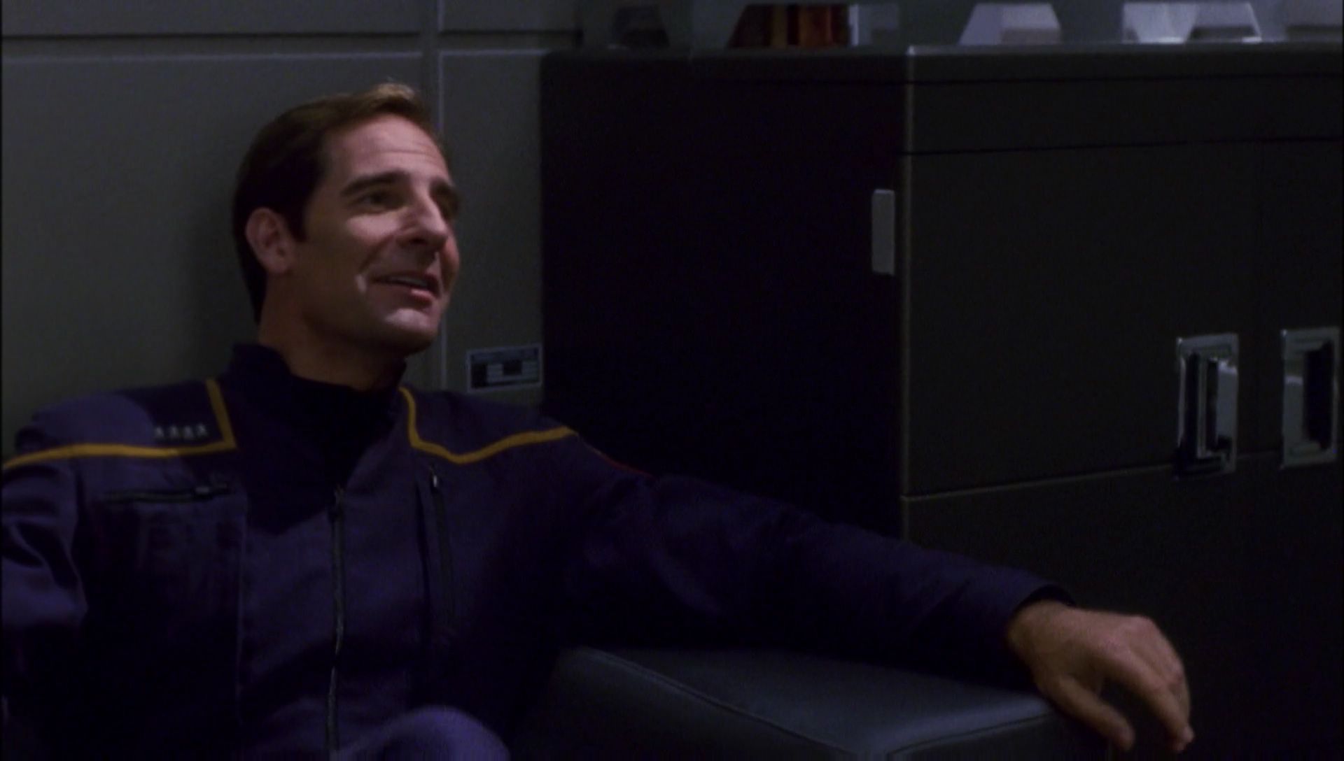 ariane179254_Enterprise_1x01-1x02_BrokenBow_5939.jpg