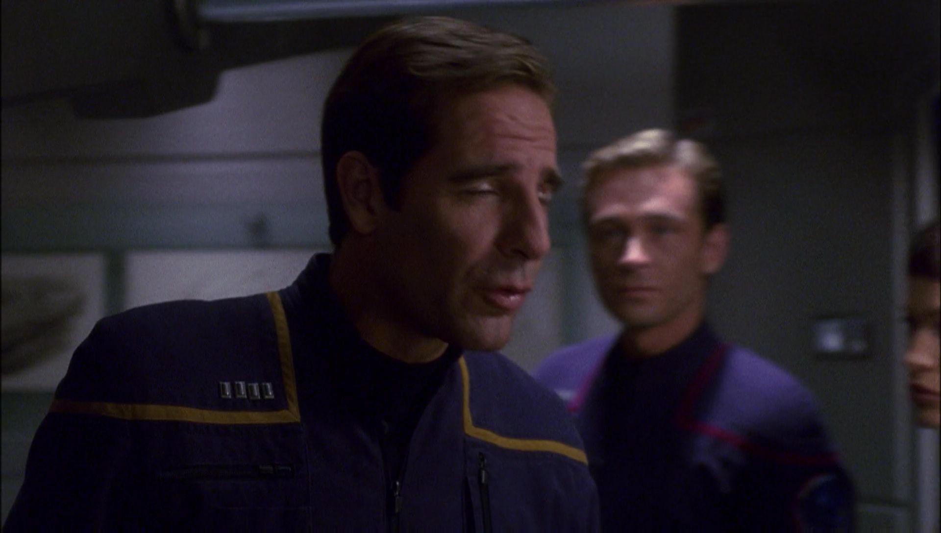 ariane179254_Enterprise_1x01-1x02_BrokenBow_5952.jpg