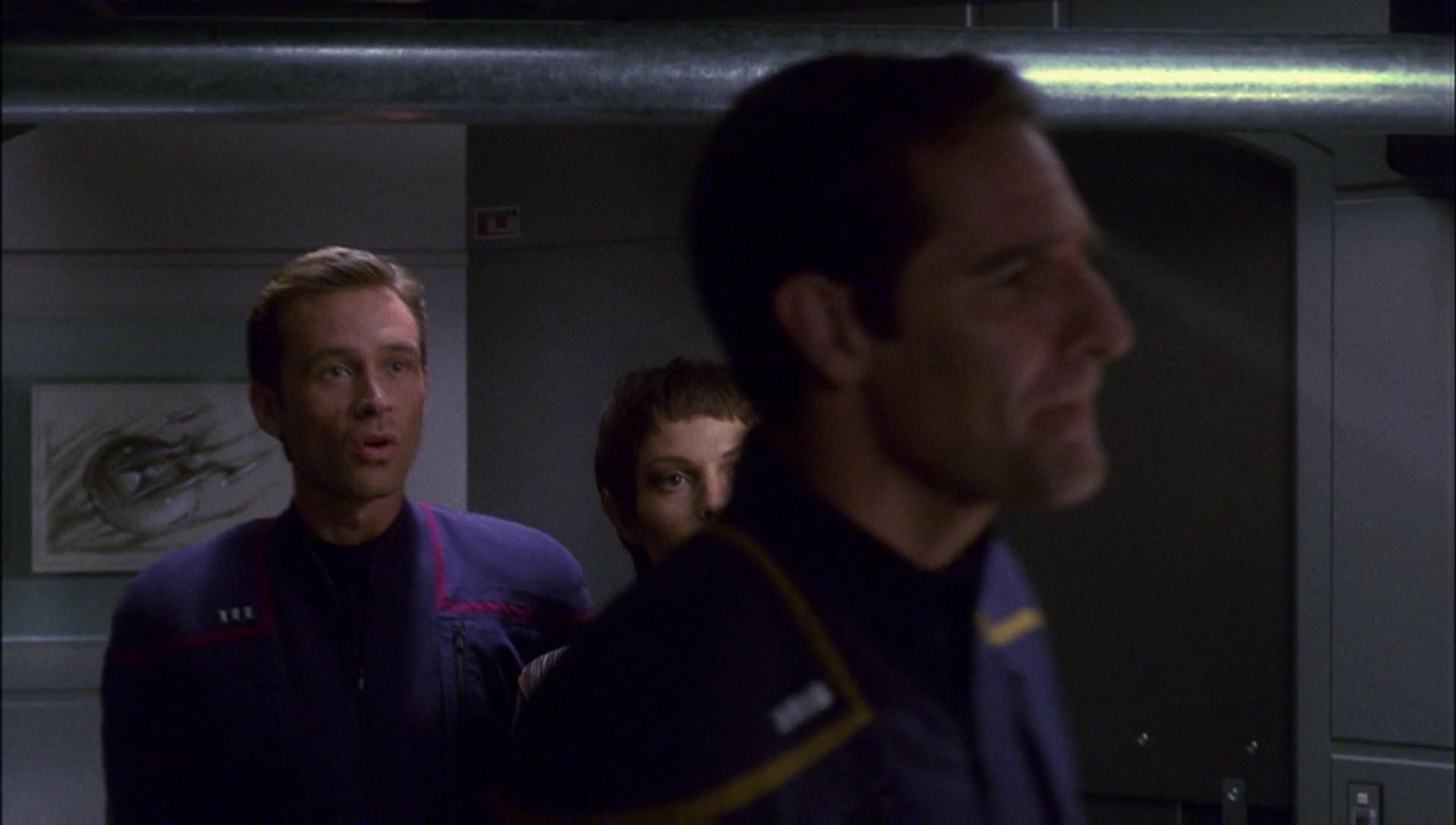 ariane179254_Enterprise_1x01-1x02_BrokenBow_5954.jpg