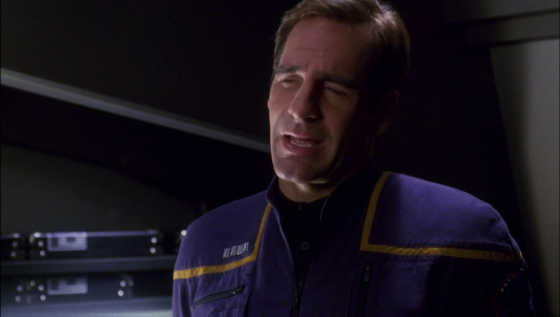 ariane179254_Enterprise_1x01-1x02_BrokenBow_5993.jpg