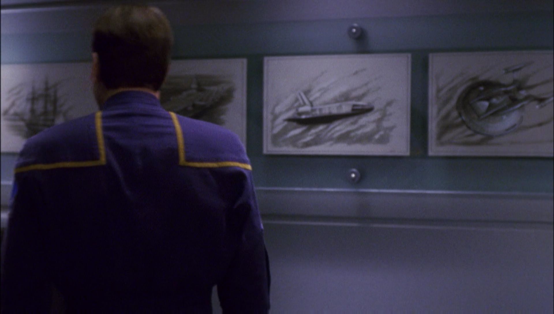 ariane179254_Enterprise_1x01-1x02_BrokenBow_6012.jpg