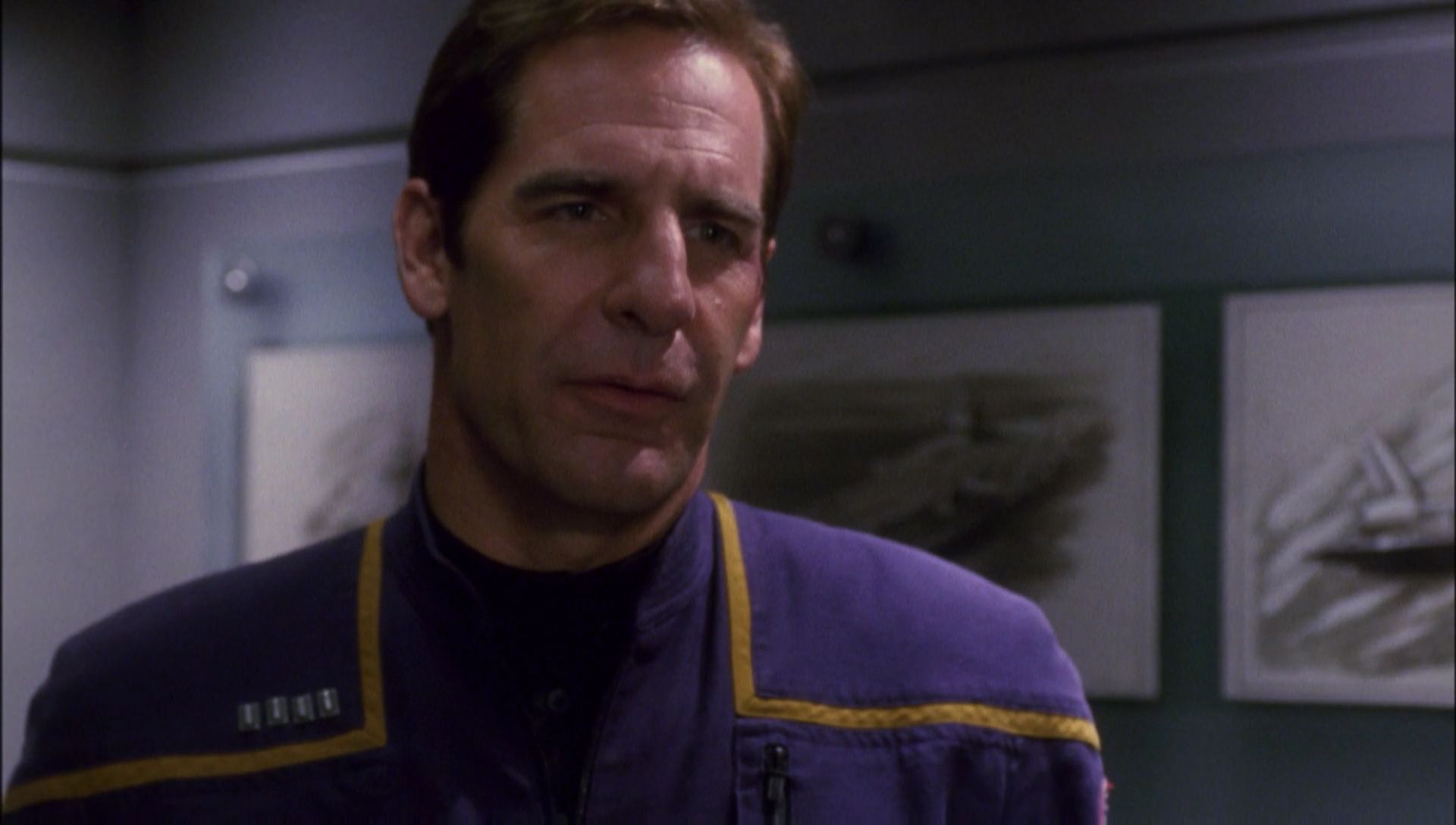 ariane179254_Enterprise_1x01-1x02_BrokenBow_6027.jpg