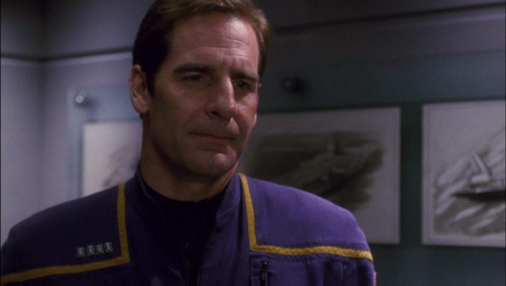 ariane179254_Enterprise_1x01-1x02_BrokenBow_6032.jpg