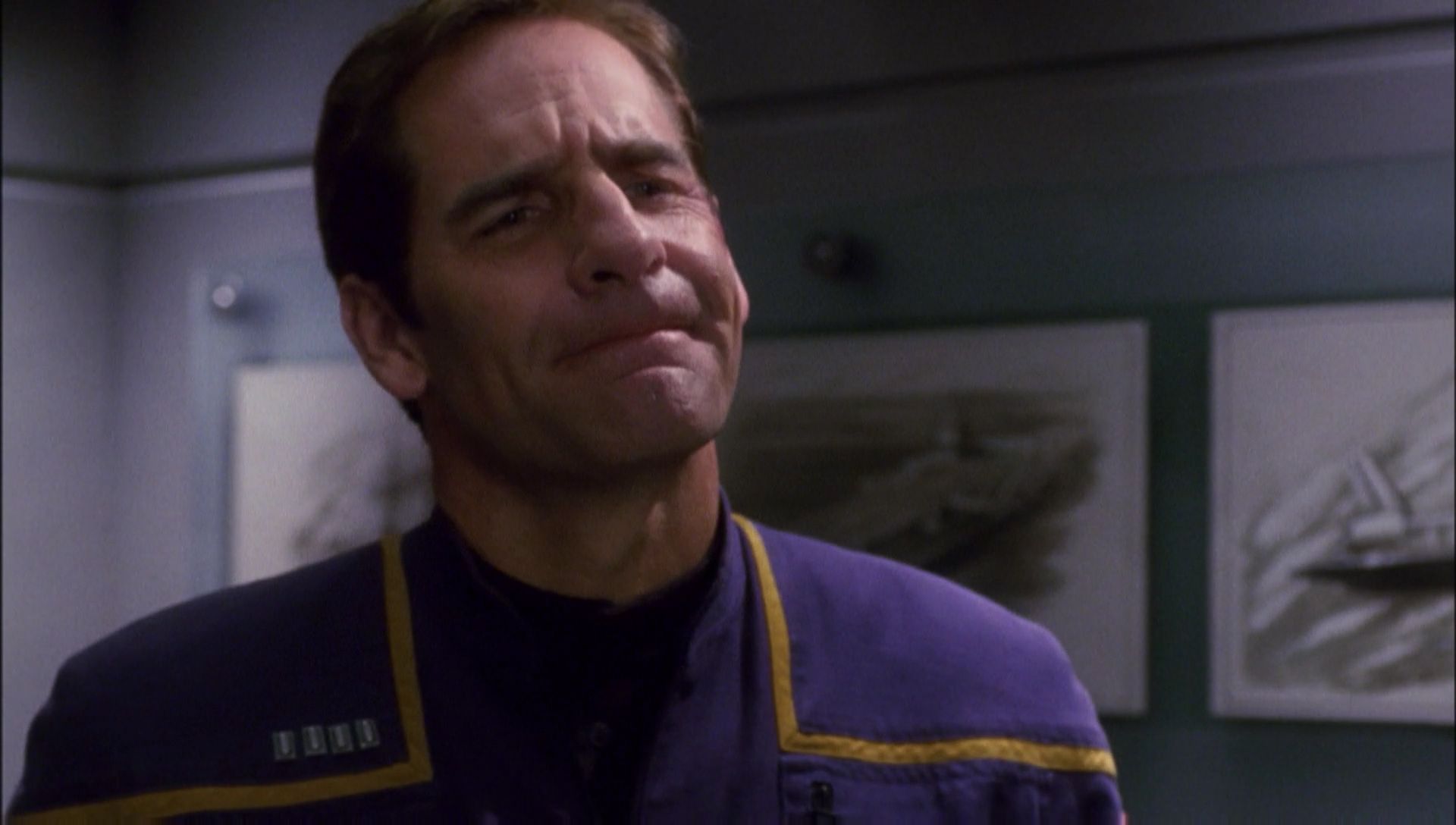 ariane179254_Enterprise_1x01-1x02_BrokenBow_6051.jpg
