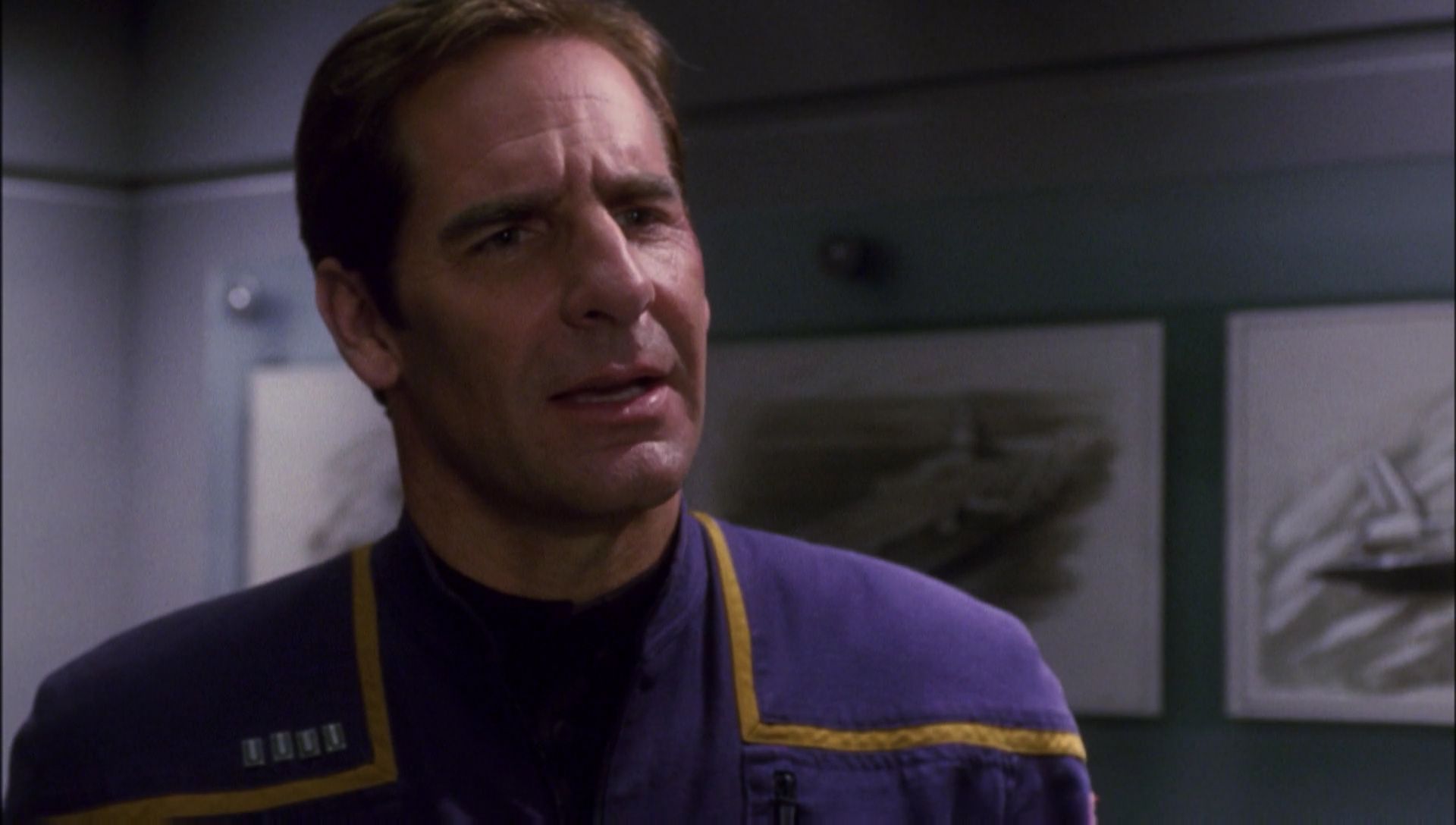 ariane179254_Enterprise_1x01-1x02_BrokenBow_6060.jpg