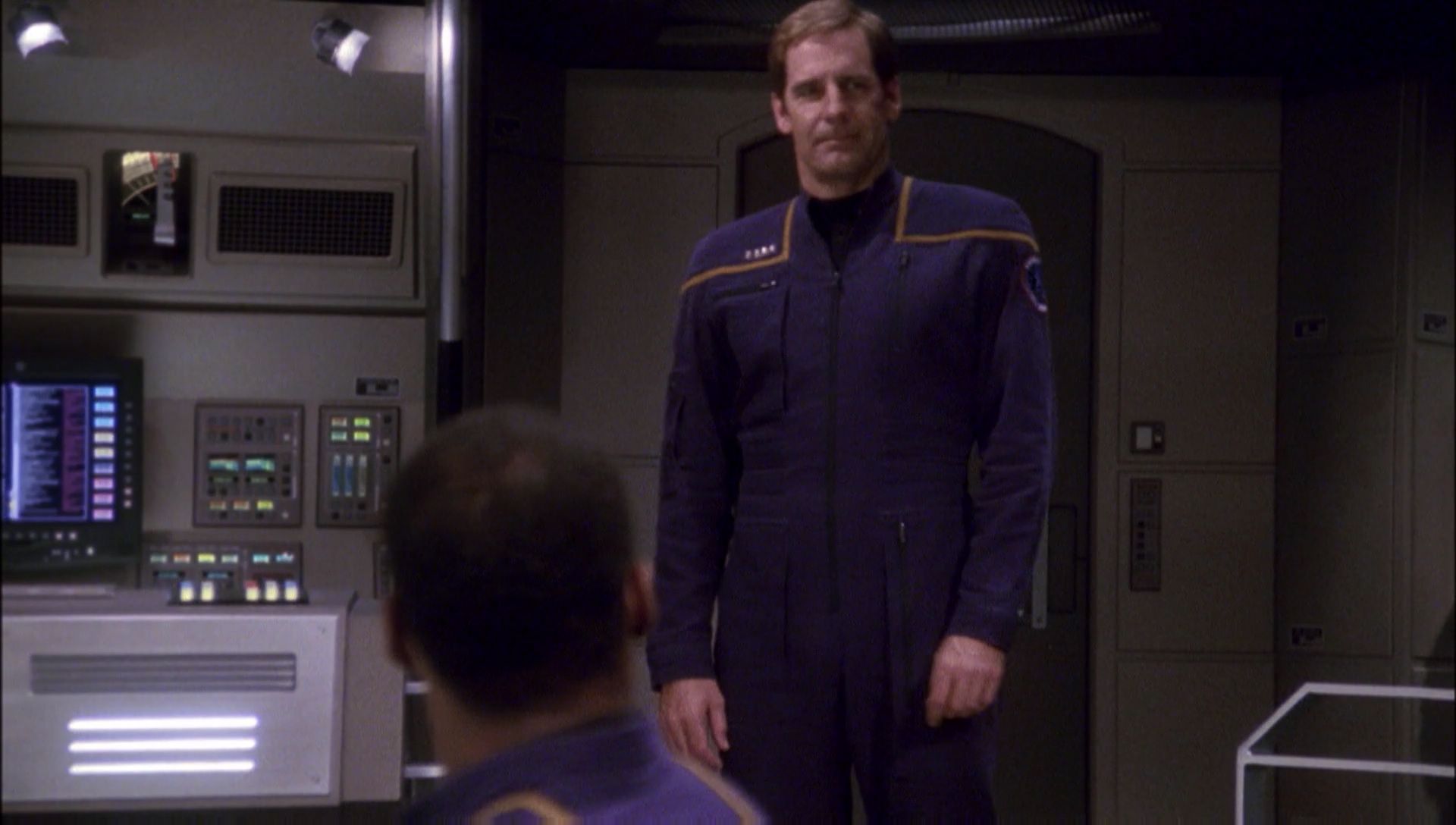 ariane179254_Enterprise_1x01-1x02_BrokenBow_6104.jpg
