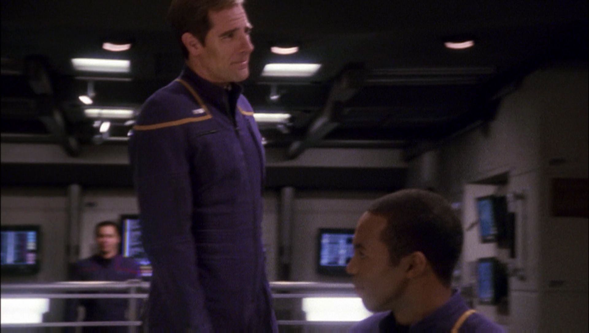 ariane179254_Enterprise_1x01-1x02_BrokenBow_6119.jpg