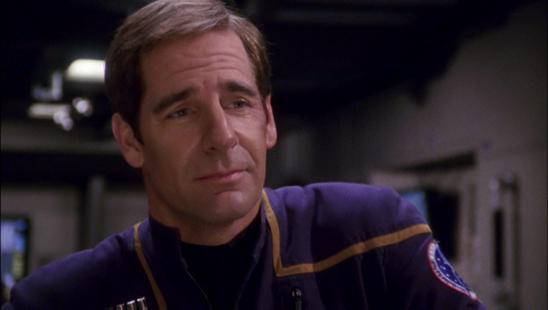 ariane179254_Enterprise_1x01-1x02_BrokenBow_6146.jpg