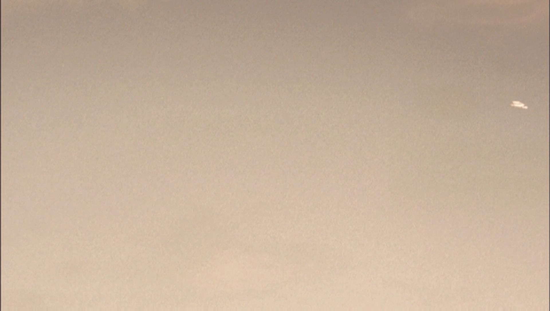 ariane179254_Enterprise_1x01-1x02_BrokenBow_6152.jpg
