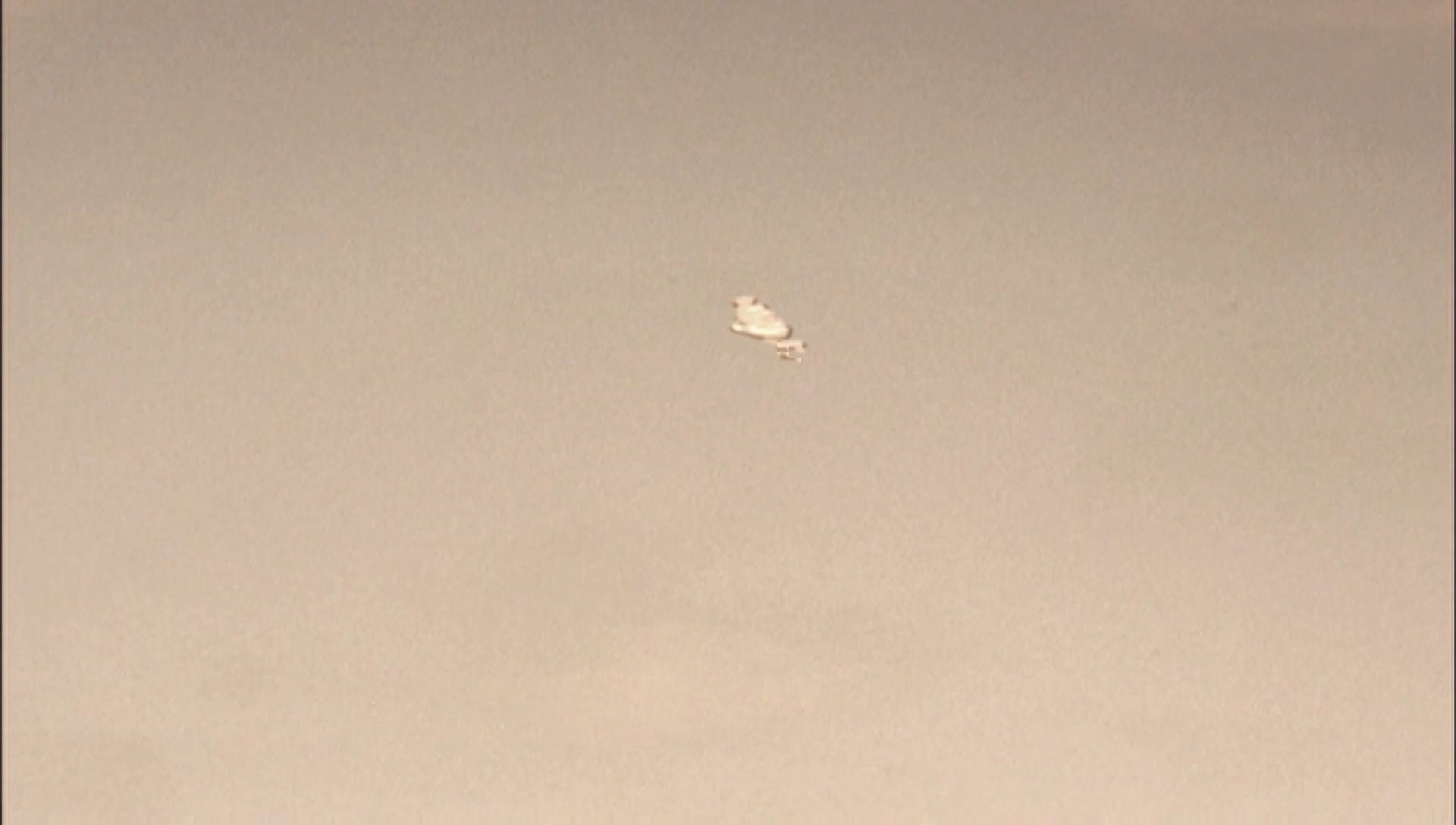 ariane179254_Enterprise_1x01-1x02_BrokenBow_6156.jpg
