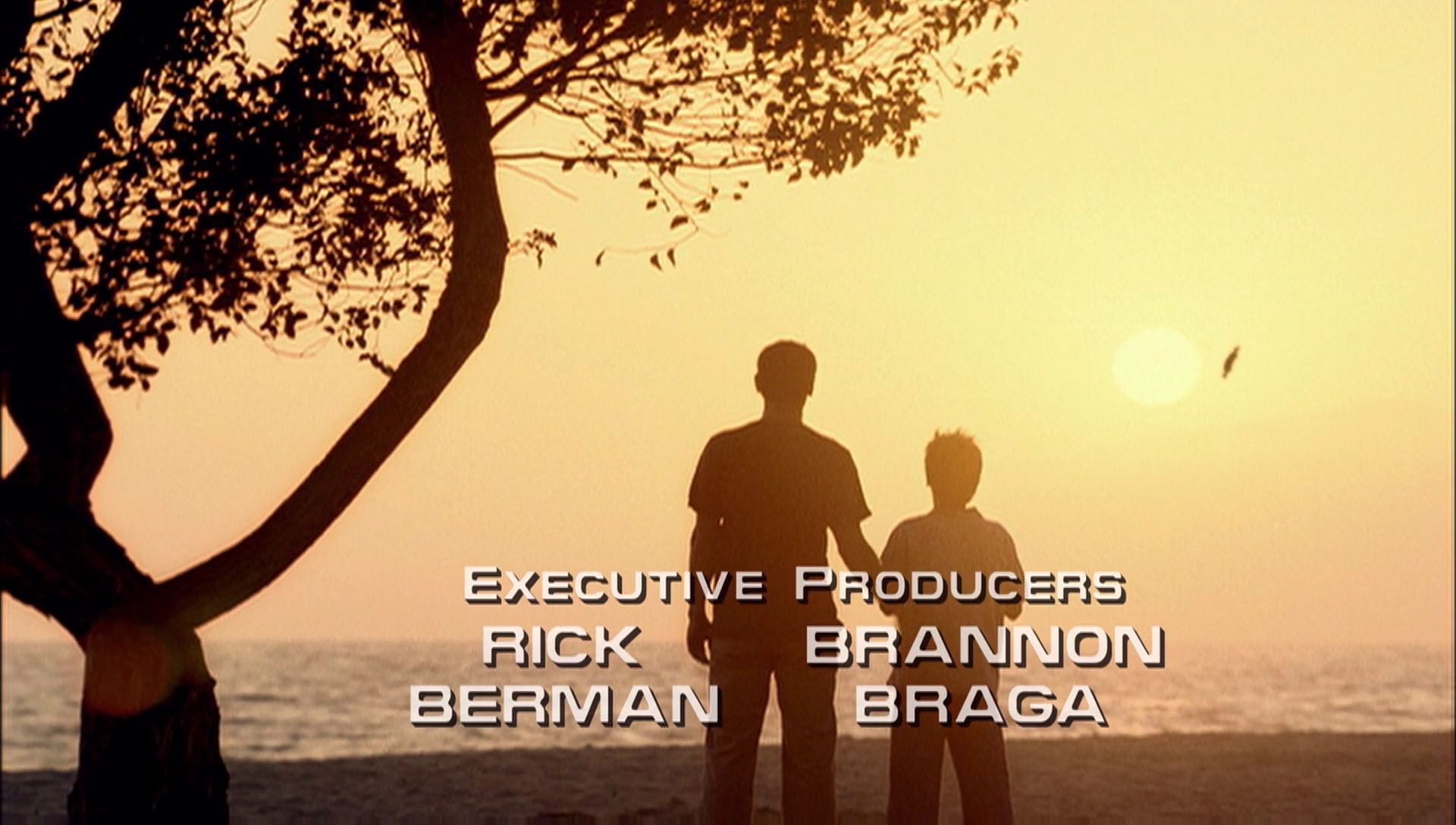 ariane179254_Enterprise_1x01-1x02_BrokenBow_6164.jpg