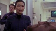 ariane179254_Enterprise_1x01-1x02_BrokenBow_2032.jpg